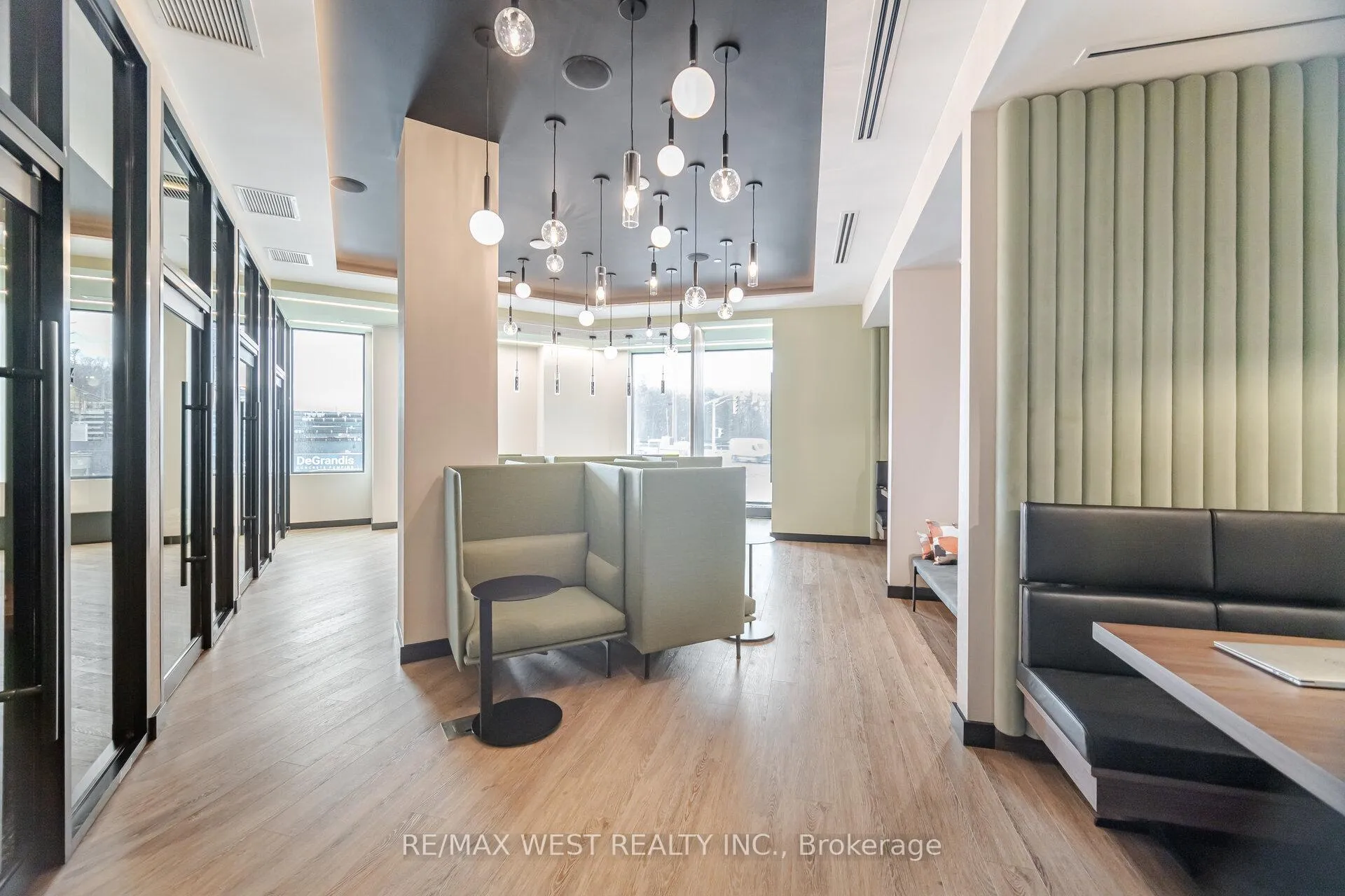 Photo 43 of Unit 521, 2501 Saw Whet Boulevard, Oakville, Glen Abbey — HOMEH