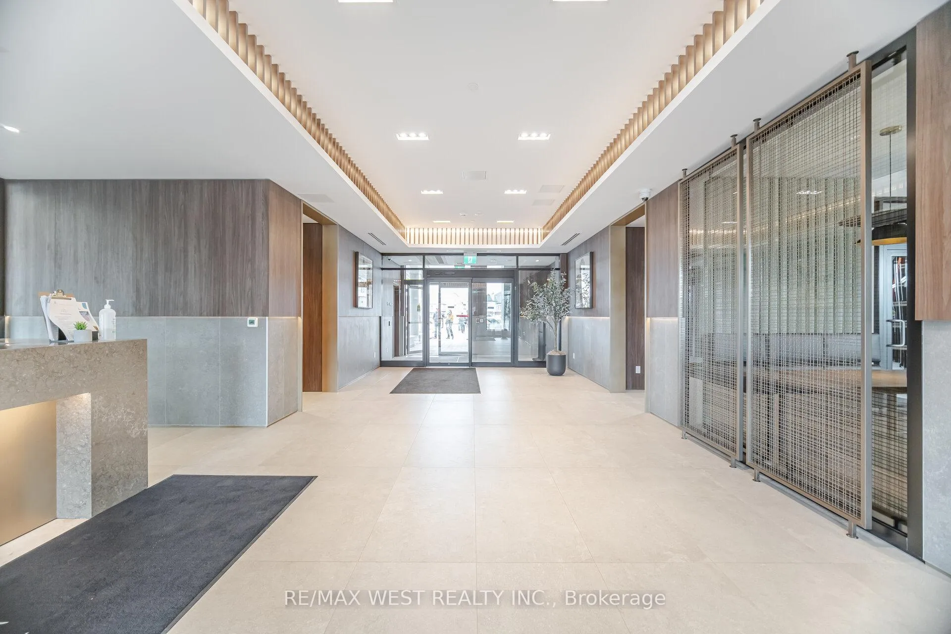 Photo 45 of Unit 521, 2501 Saw Whet Boulevard, Oakville, Glen Abbey — HOMEH