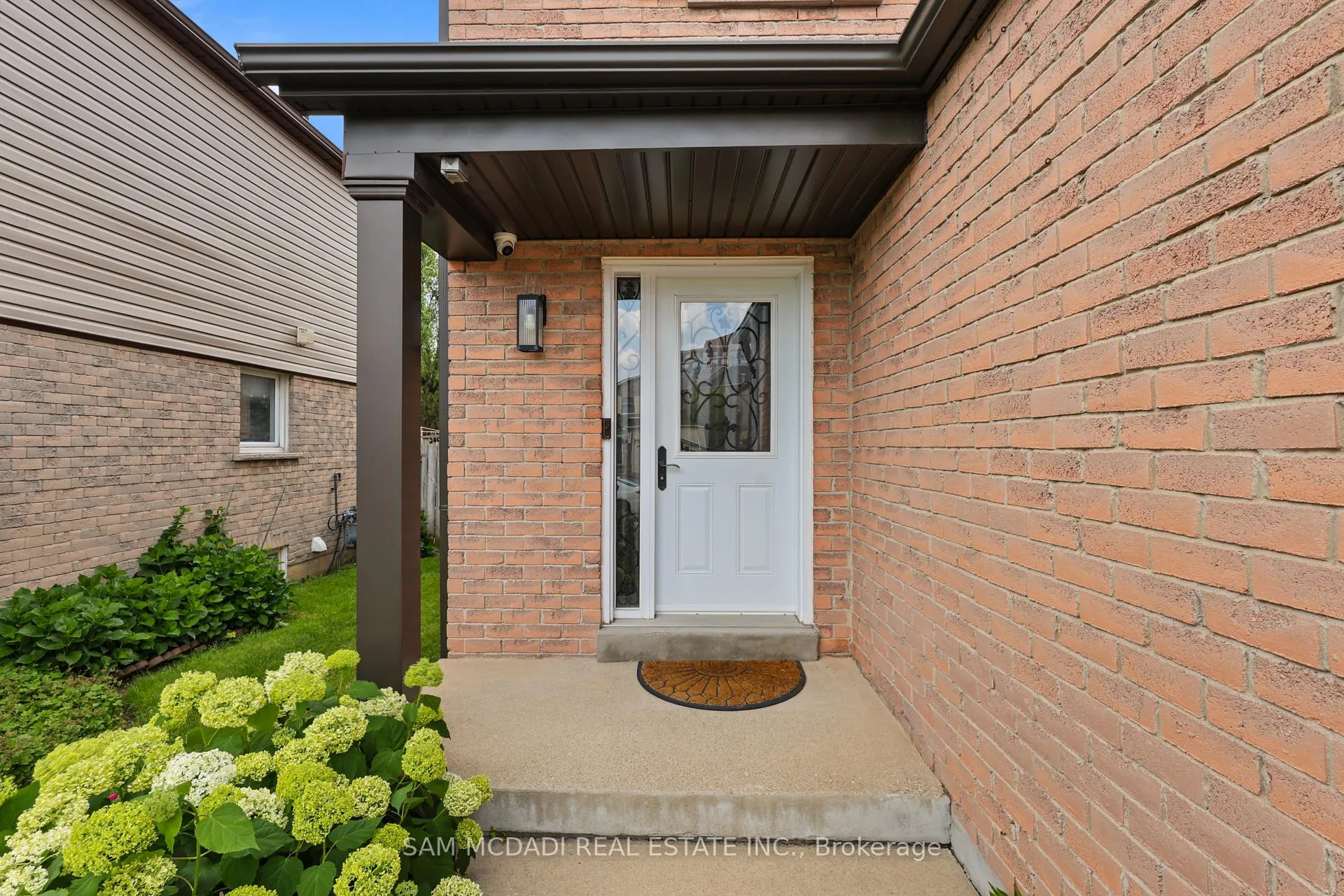Photo 4 of 1541 Cuthbert Avenue, Mississauga, East Credit — HOMEH