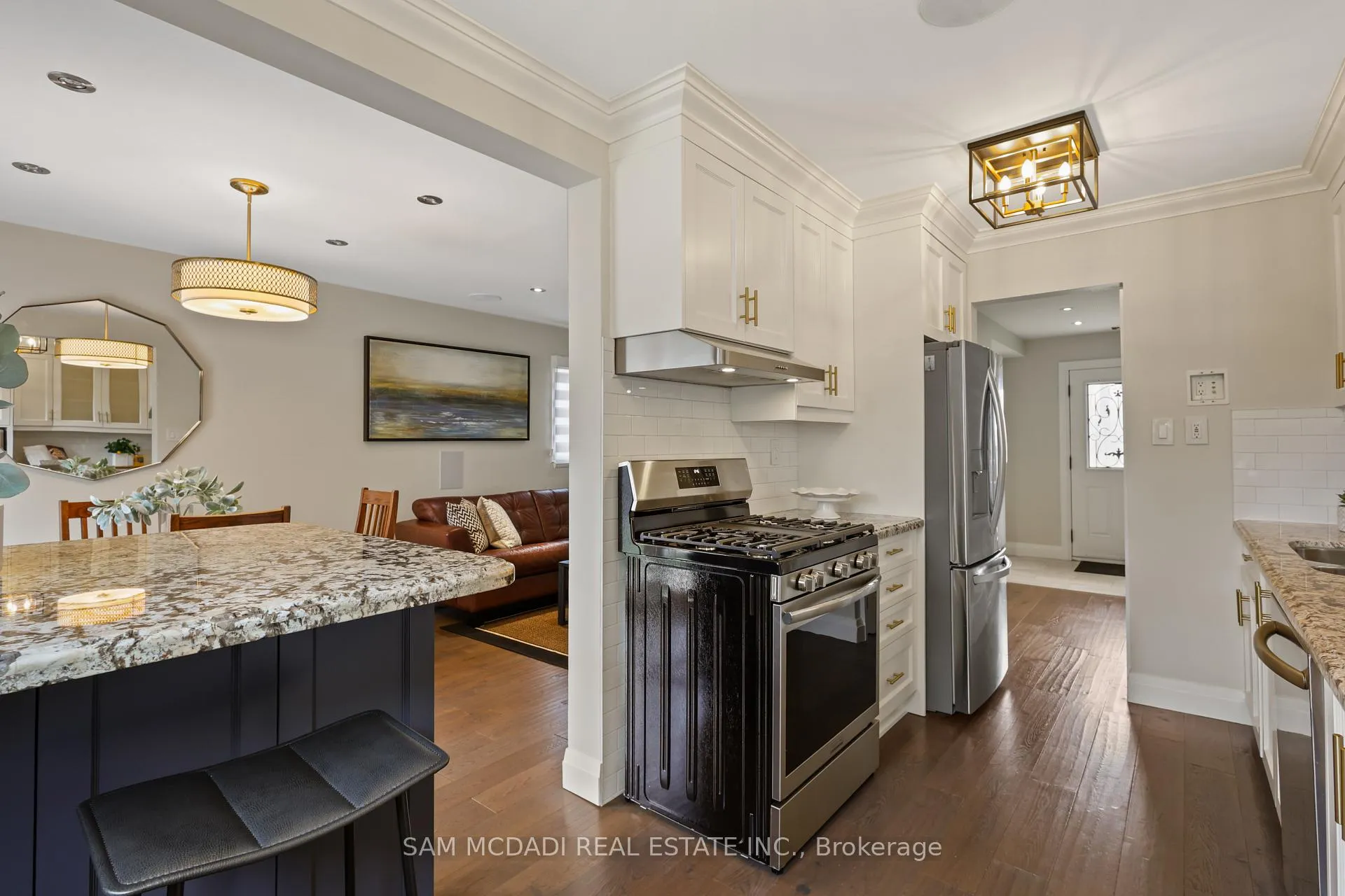 Photo 11 of 1541 Cuthbert Avenue, Mississauga, East Credit — HOMEH