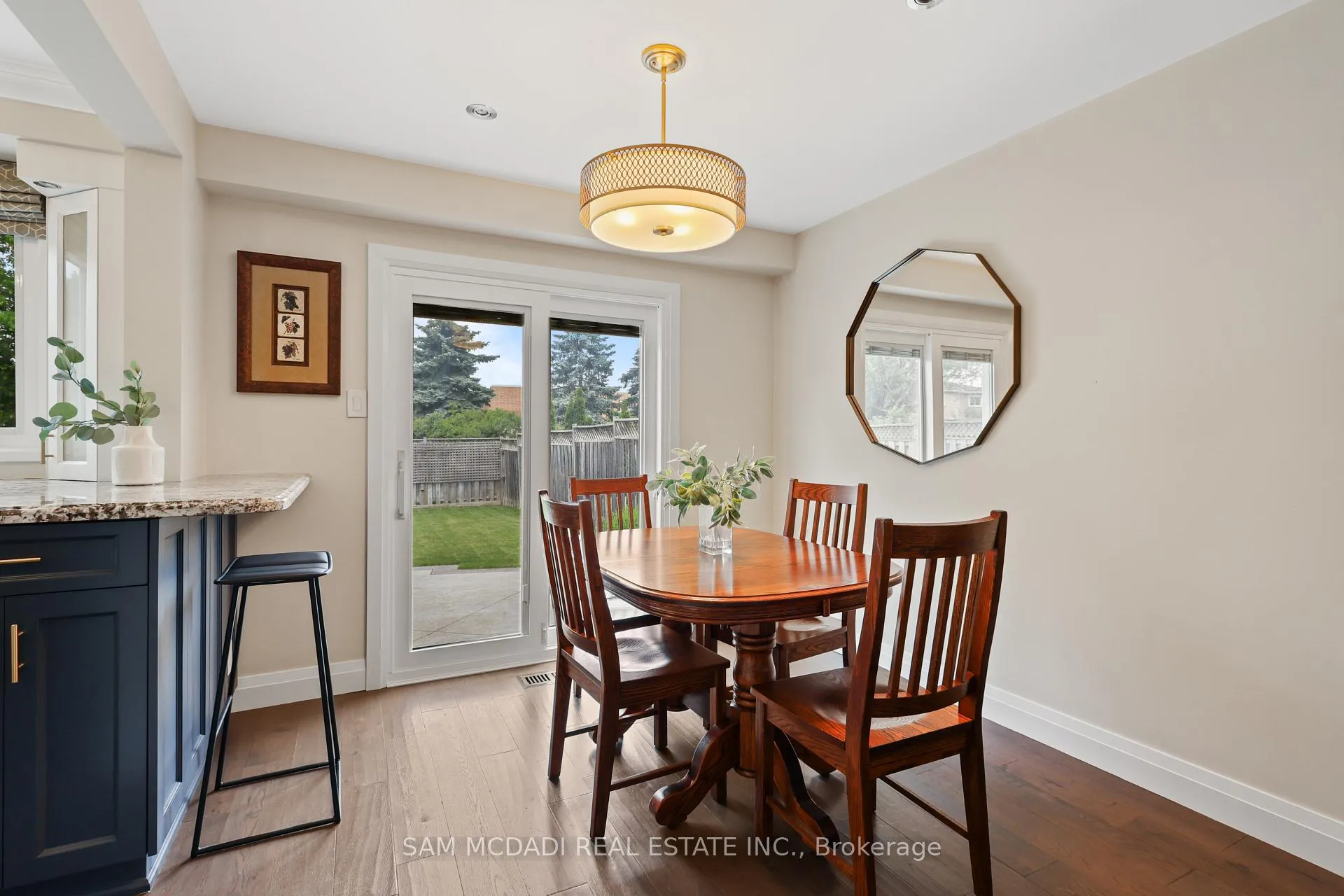Photo 15 of 1541 Cuthbert Avenue, Mississauga, East Credit — HOMEH
