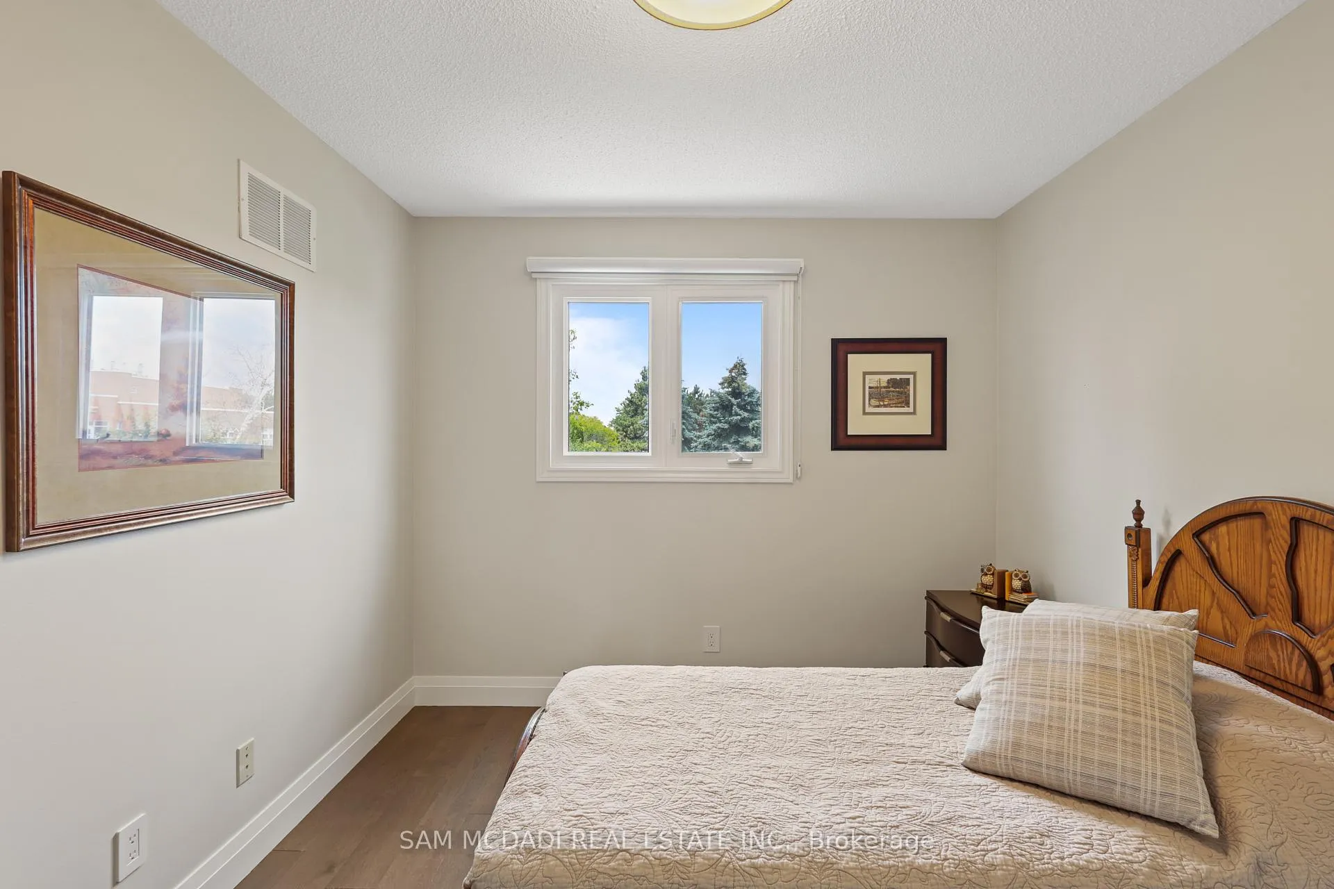 Photo 24 of 1541 Cuthbert Avenue, Mississauga, East Credit — HOMEH