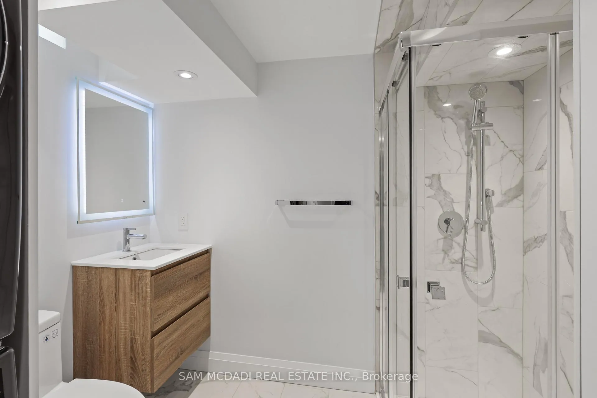 Photo 35 of 1541 Cuthbert Avenue, Mississauga, East Credit — HOMEH