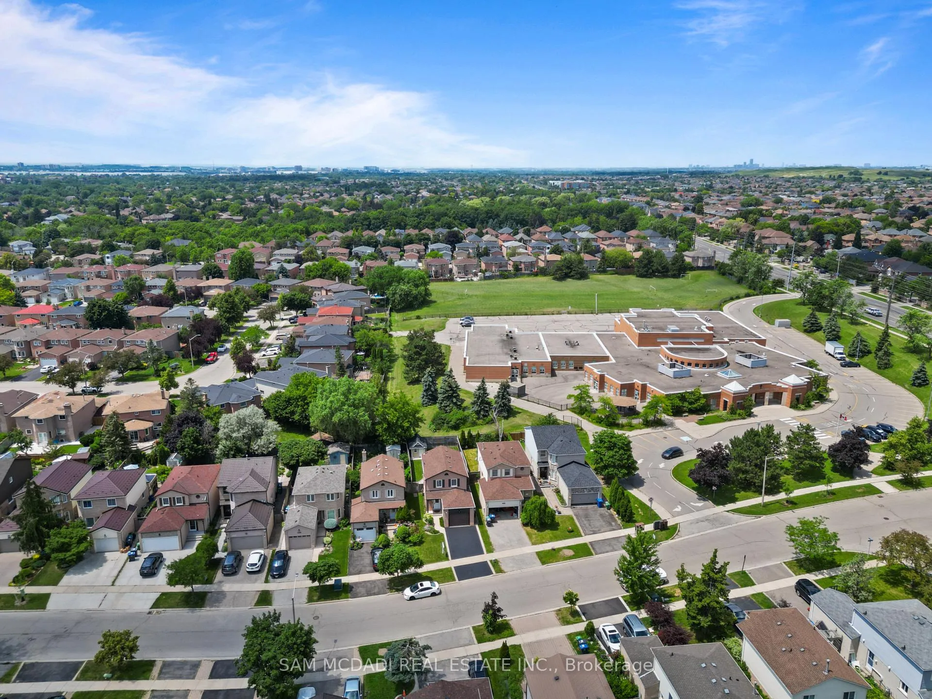 Photo 42 of 1541 Cuthbert Avenue, Mississauga, East Credit — HOMEH