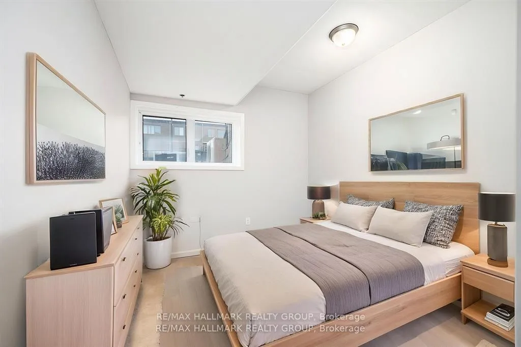 Photo 15 of 545 Ozawa Private, Ottawa, CFB Rockcliffe and Area — HOMEH