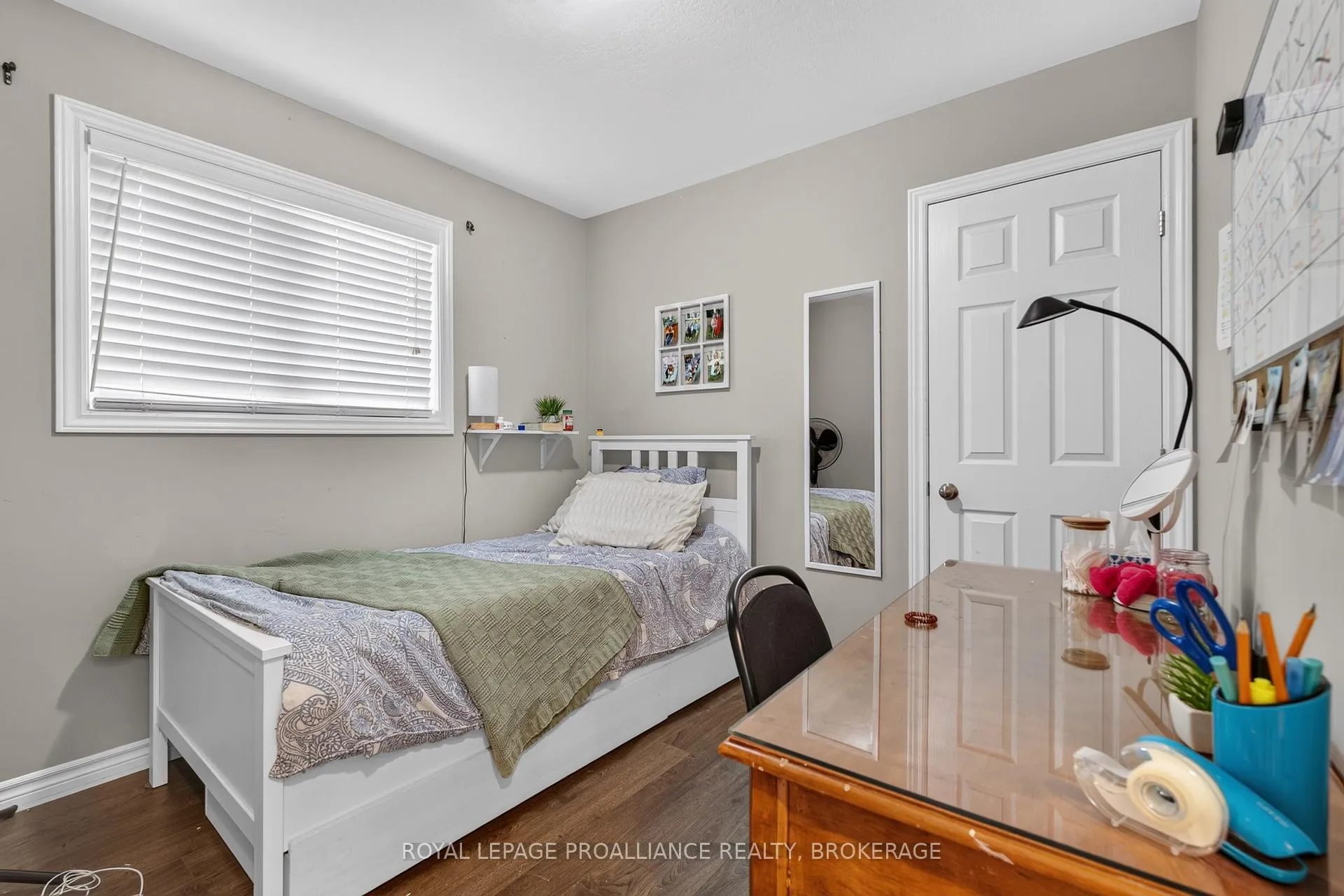 Photo 22 of 251 Yonge Street, Kingston, Central City West — HOMEH