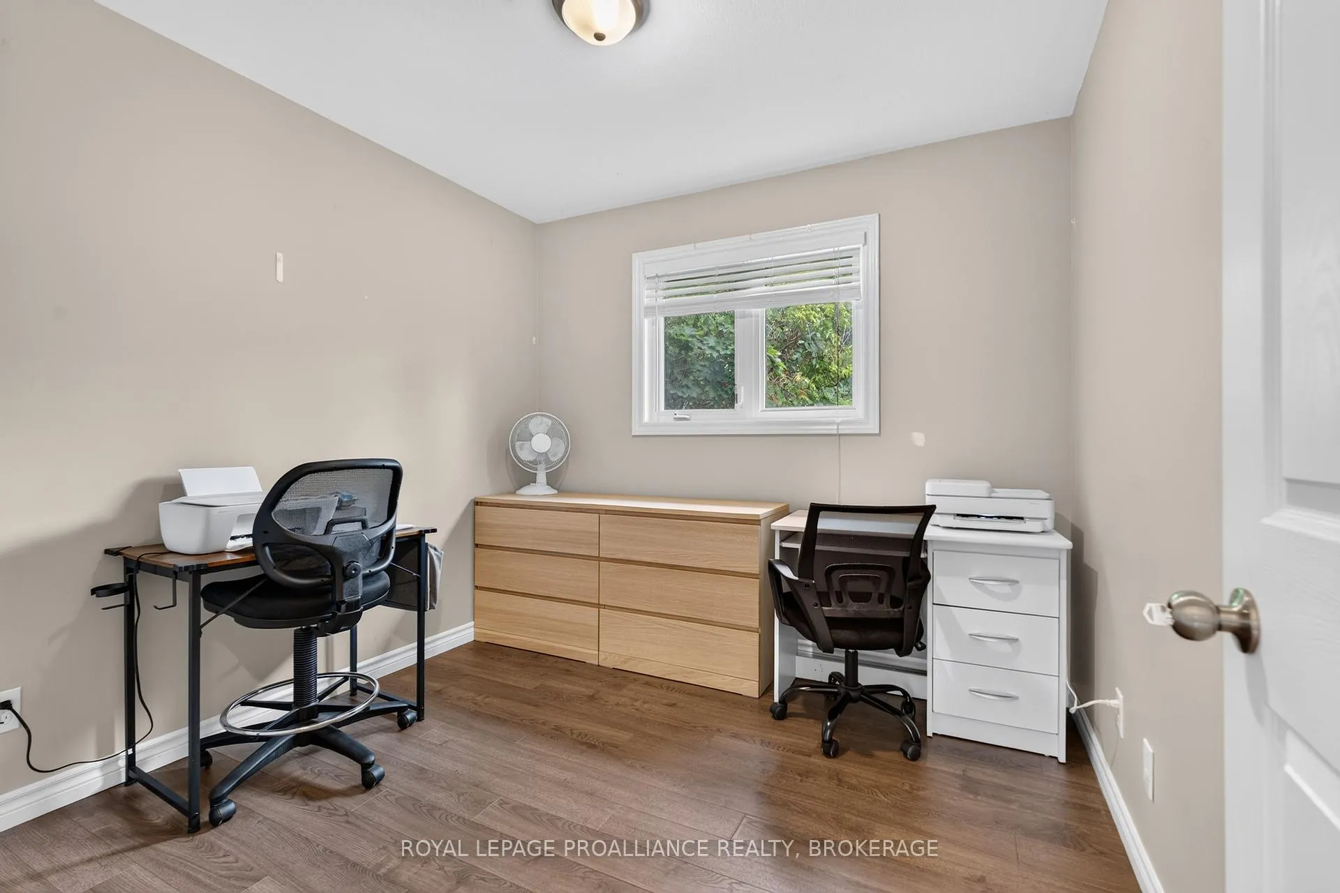 Photo 23 of 251 Yonge Street, Kingston, Central City West — HOMEH