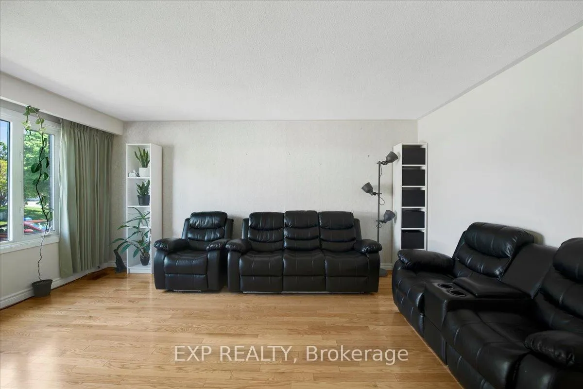 Photo 6 of 376 Surrey Drive, Oshawa, Eastdale — HOMEH