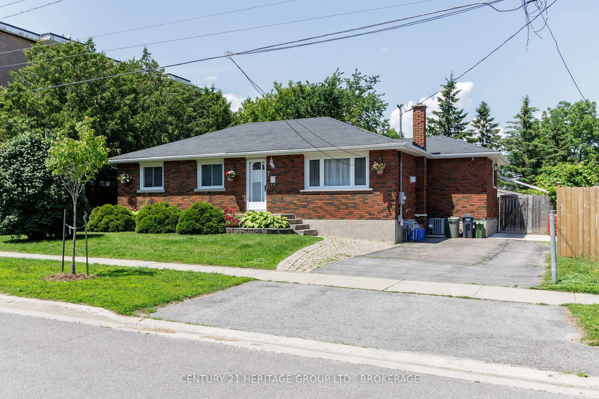 Photo 2 of 7 Adelaide Street, Kingston, East of Sir John A. Blvd — HOMEH