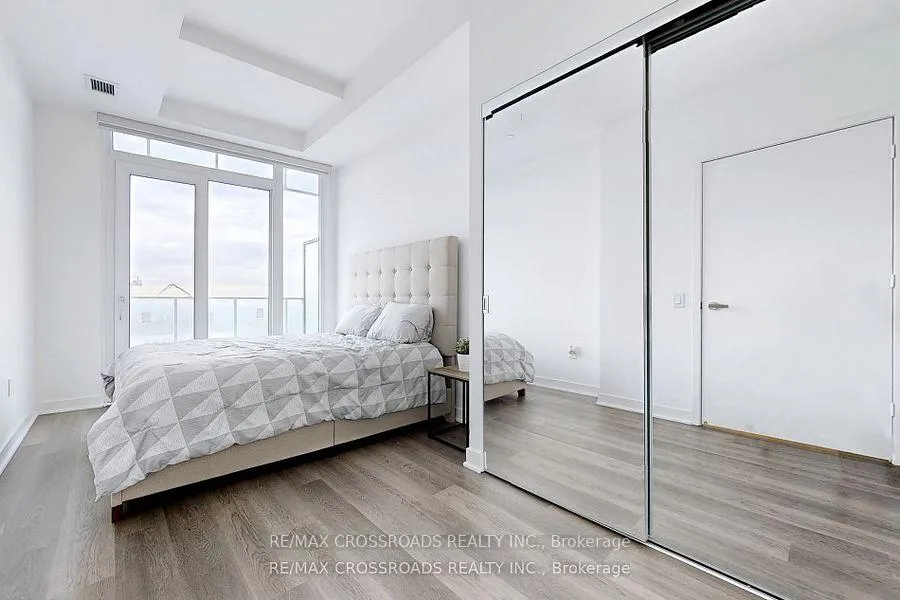 Photo 7 of Unit 5804, 3900 Confederation Parkway, Mississauga, City Centre — HOMEH