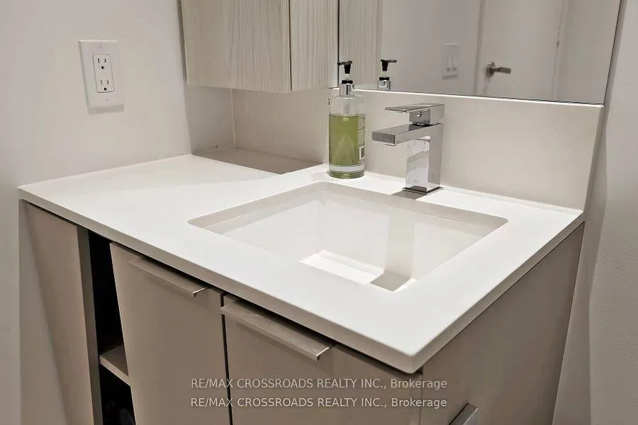 Photo 11 of Unit 5804, 3900 Confederation Parkway, Mississauga, City Centre — HOMEH
