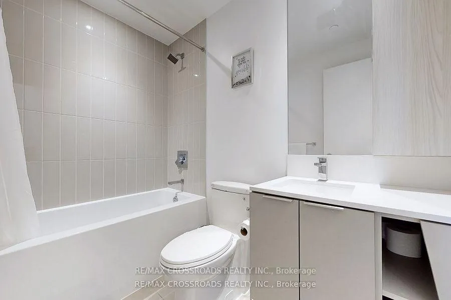 Photo 13 of Unit 5804, 3900 Confederation Parkway, Mississauga, City Centre — HOMEH