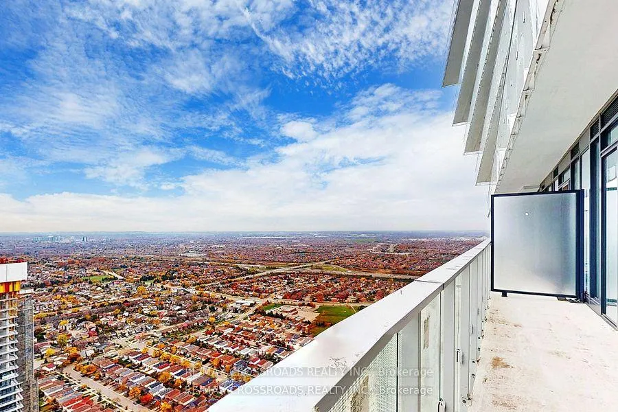 Photo 15 of Unit 5804, 3900 Confederation Parkway, Mississauga, City Centre — HOMEH