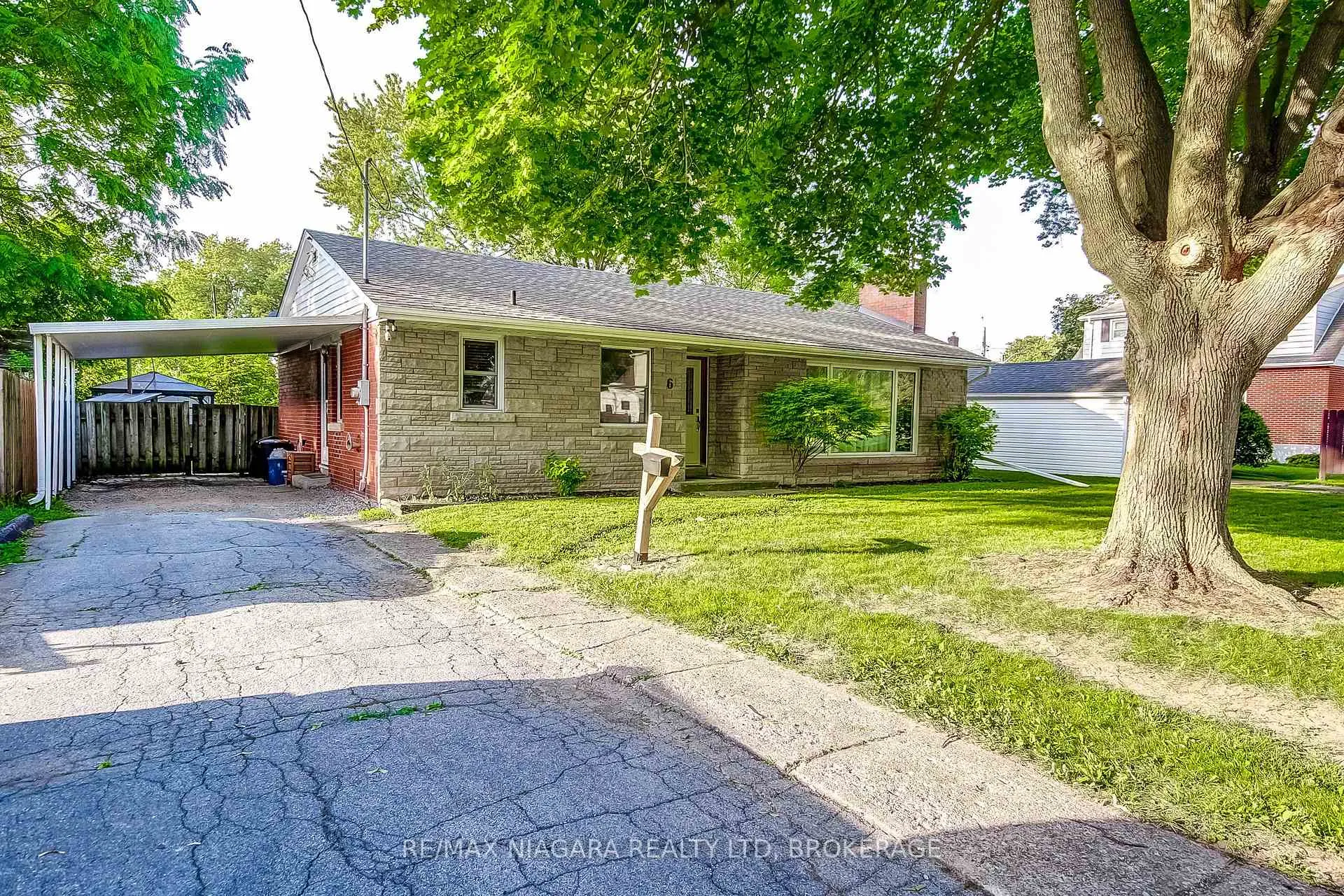 Photo 1 of 6 Cedar Street, Welland, Prince Charles — HOMEH