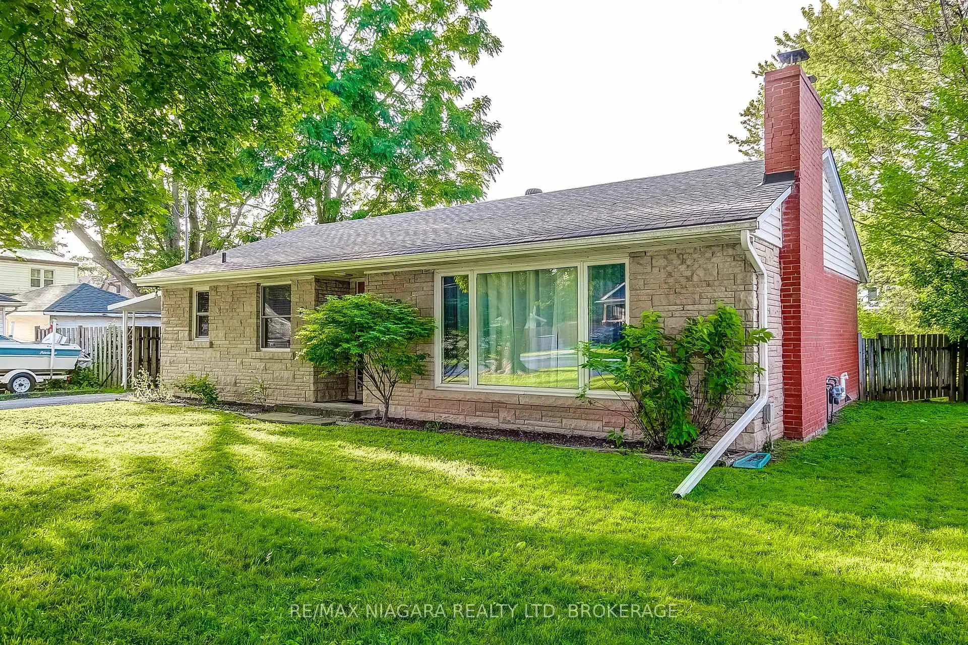 Photo 5 of 6 Cedar Street, Welland, Prince Charles — HOMEH