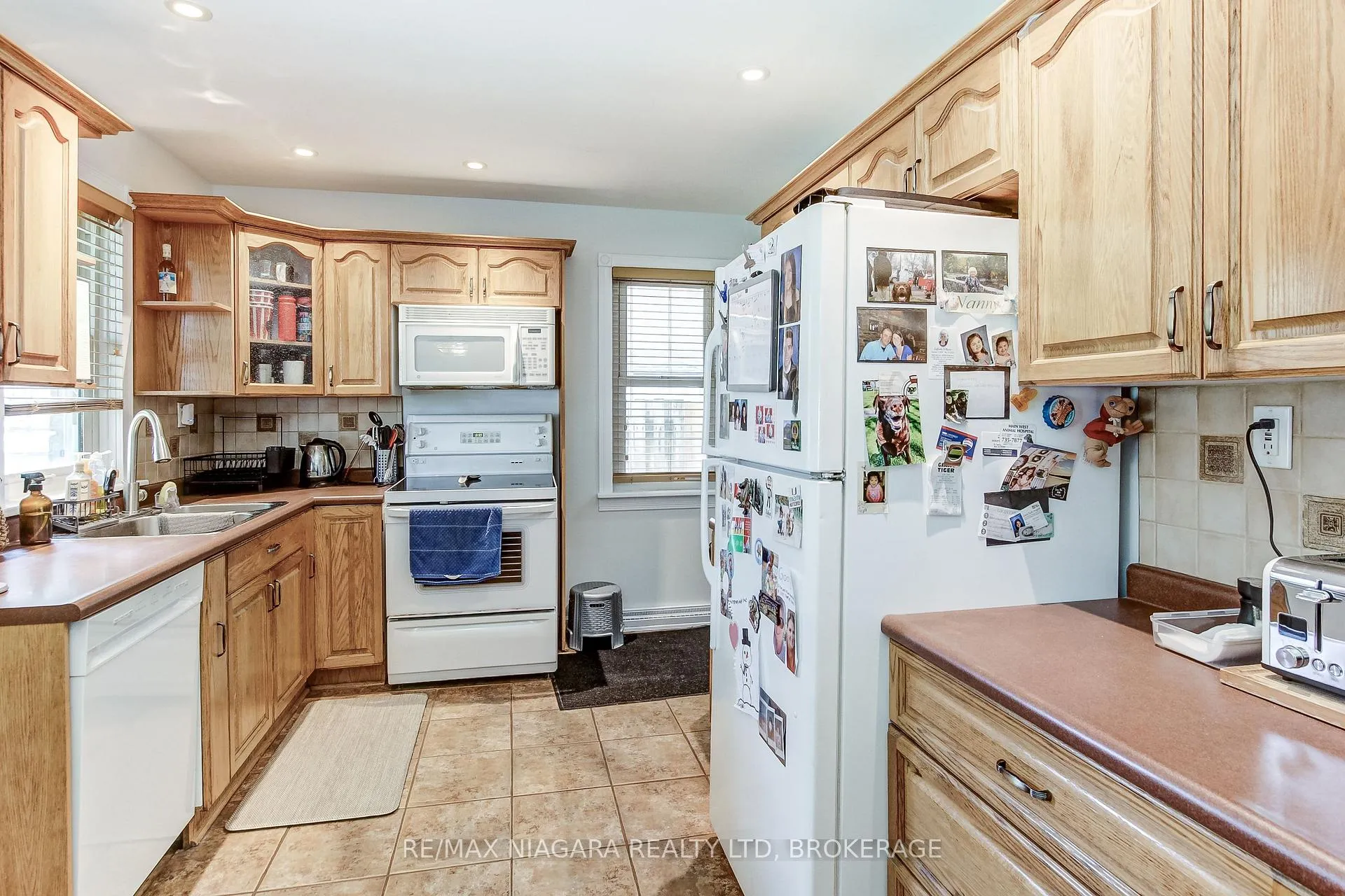 Photo 16 of 6 Cedar Street, Welland, Prince Charles — HOMEH