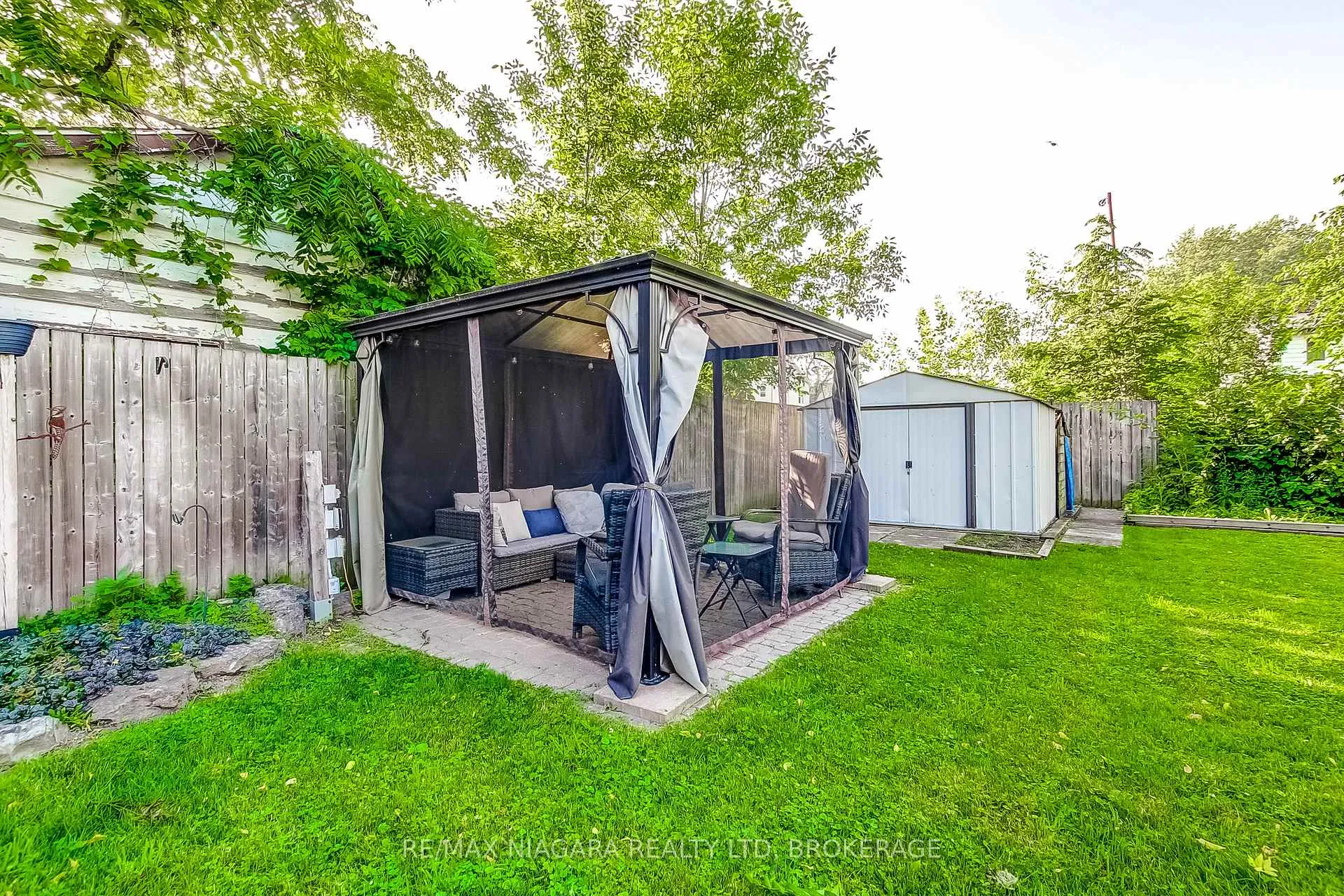 Photo 40 of 6 Cedar Street, Welland, Prince Charles — HOMEH