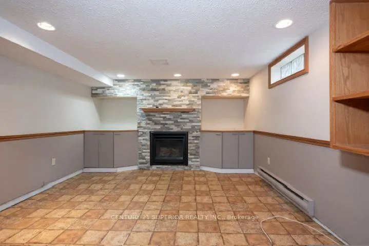 Photo 30 of 327 Brunswick Street S, Thunder Bay, Hyde Park — HOMEH
