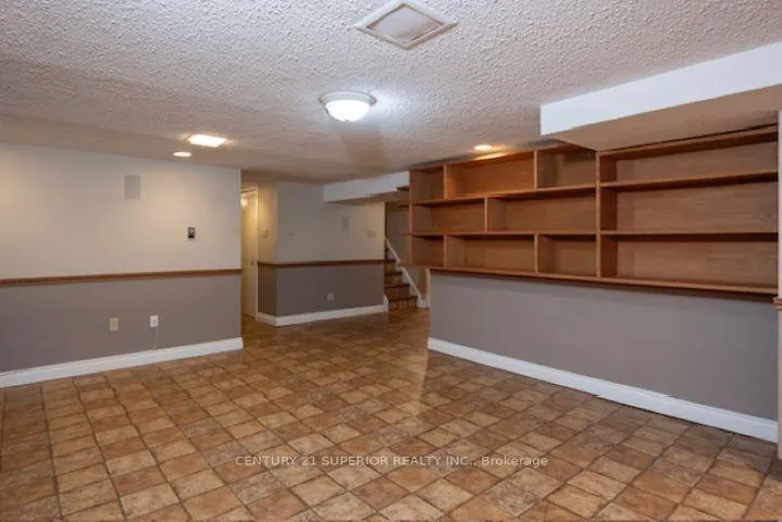 Photo 31 of 327 Brunswick Street S, Thunder Bay, Hyde Park — HOMEH