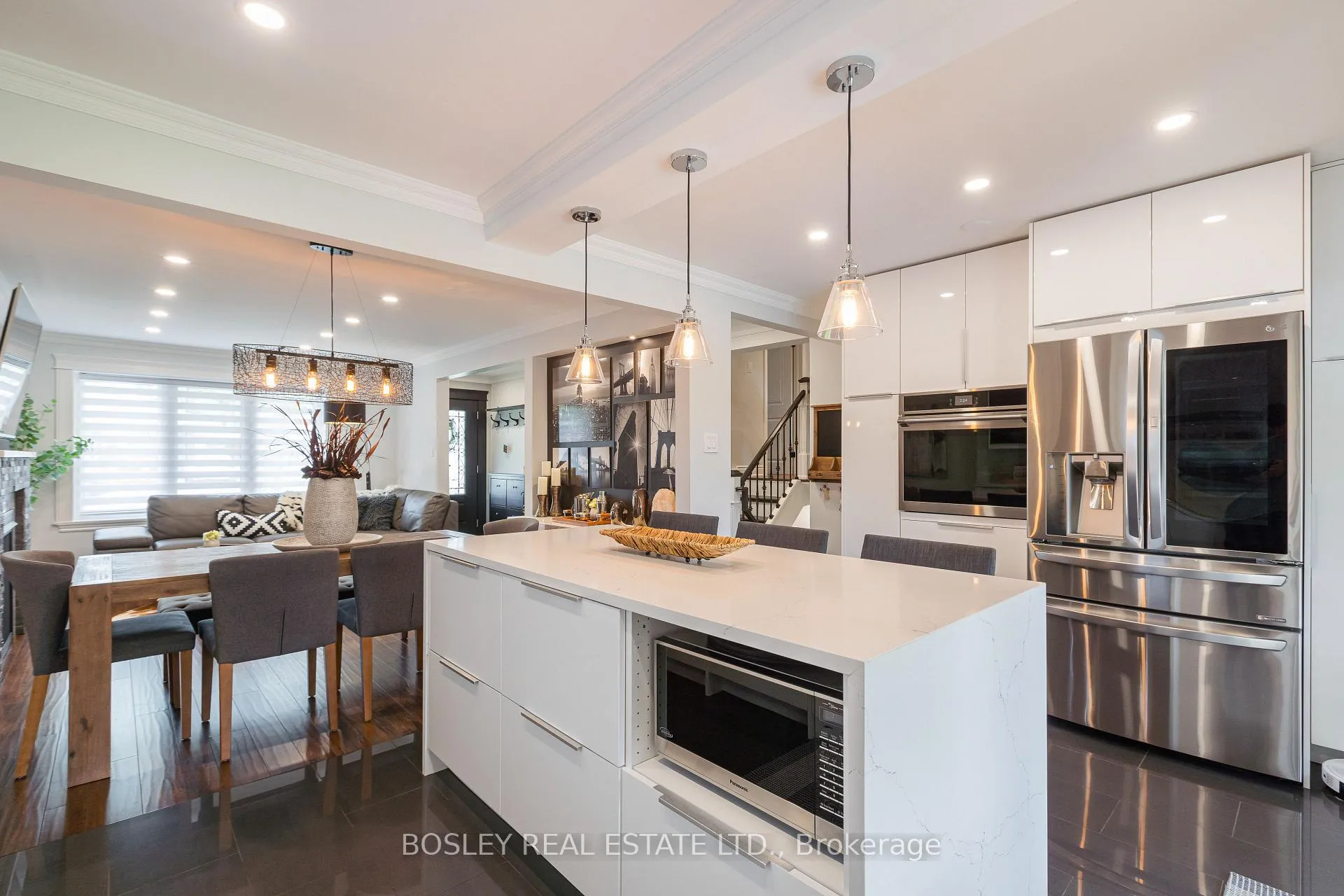 Photo 15 of 15 Wareside Road, Etobicoke, Etobicoke West Mall — HOMEH