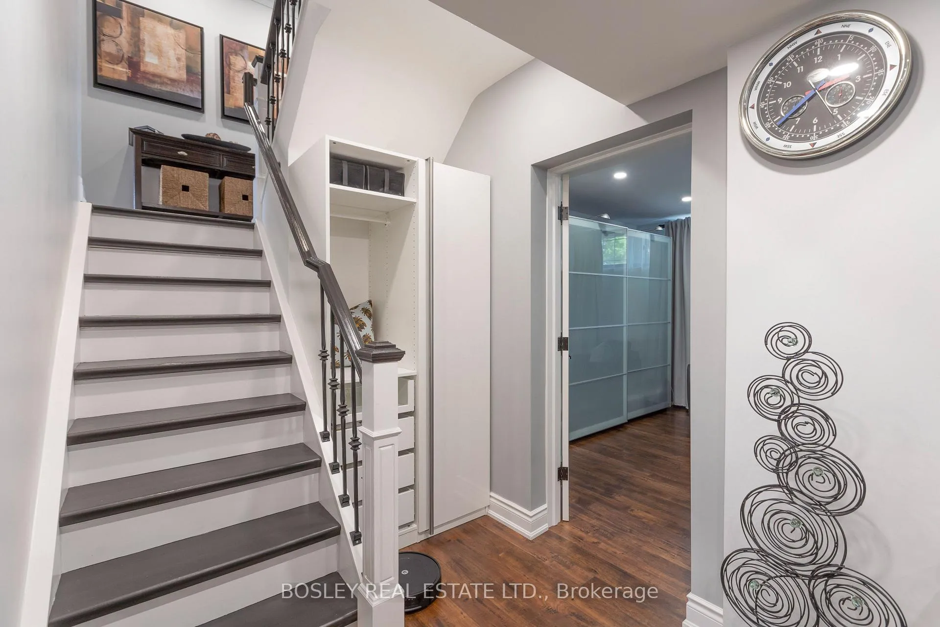 Photo 27 of 15 Wareside Road, Etobicoke, Etobicoke West Mall — HOMEH
