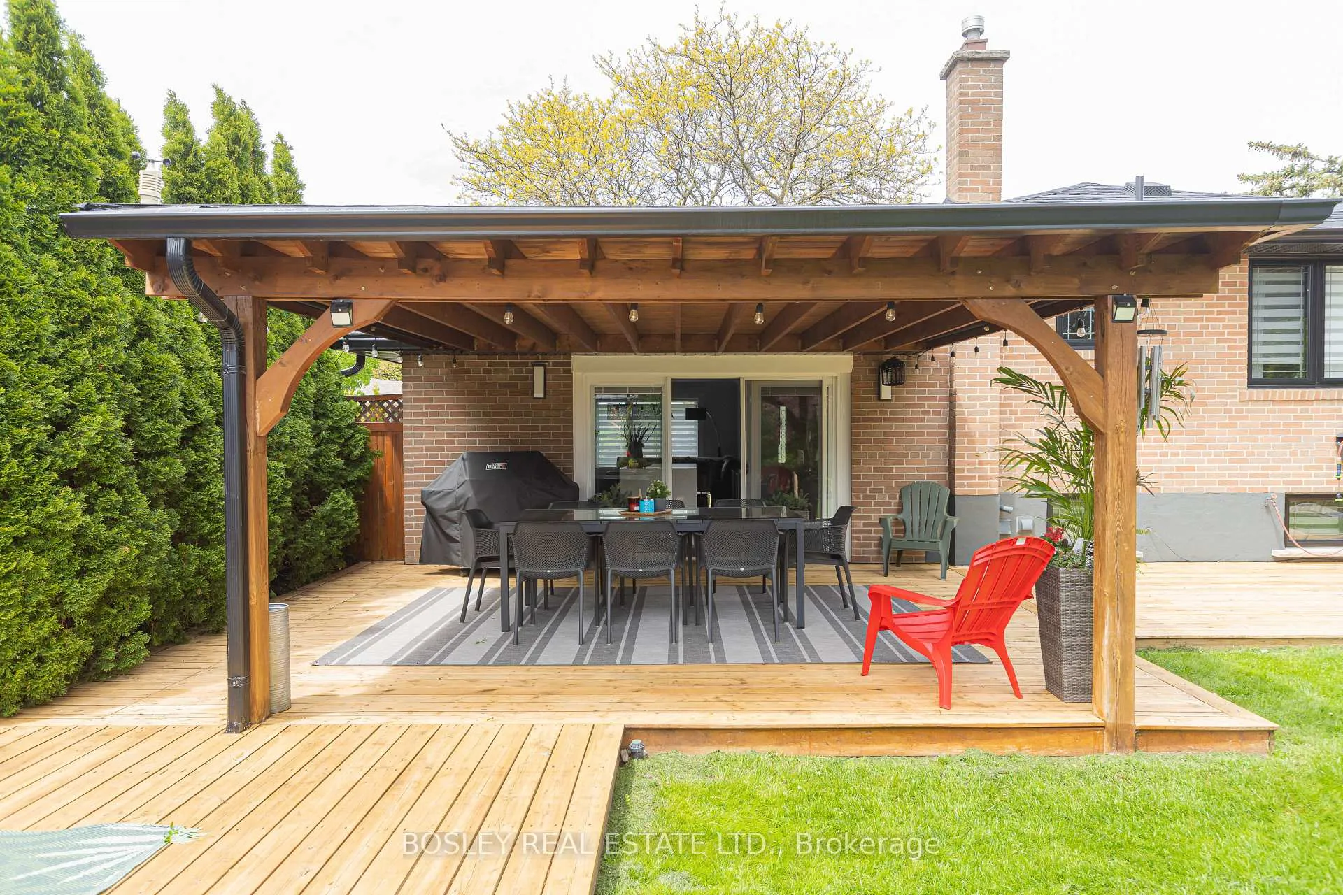 Photo 38 of 15 Wareside Road, Etobicoke, Etobicoke West Mall — HOMEH