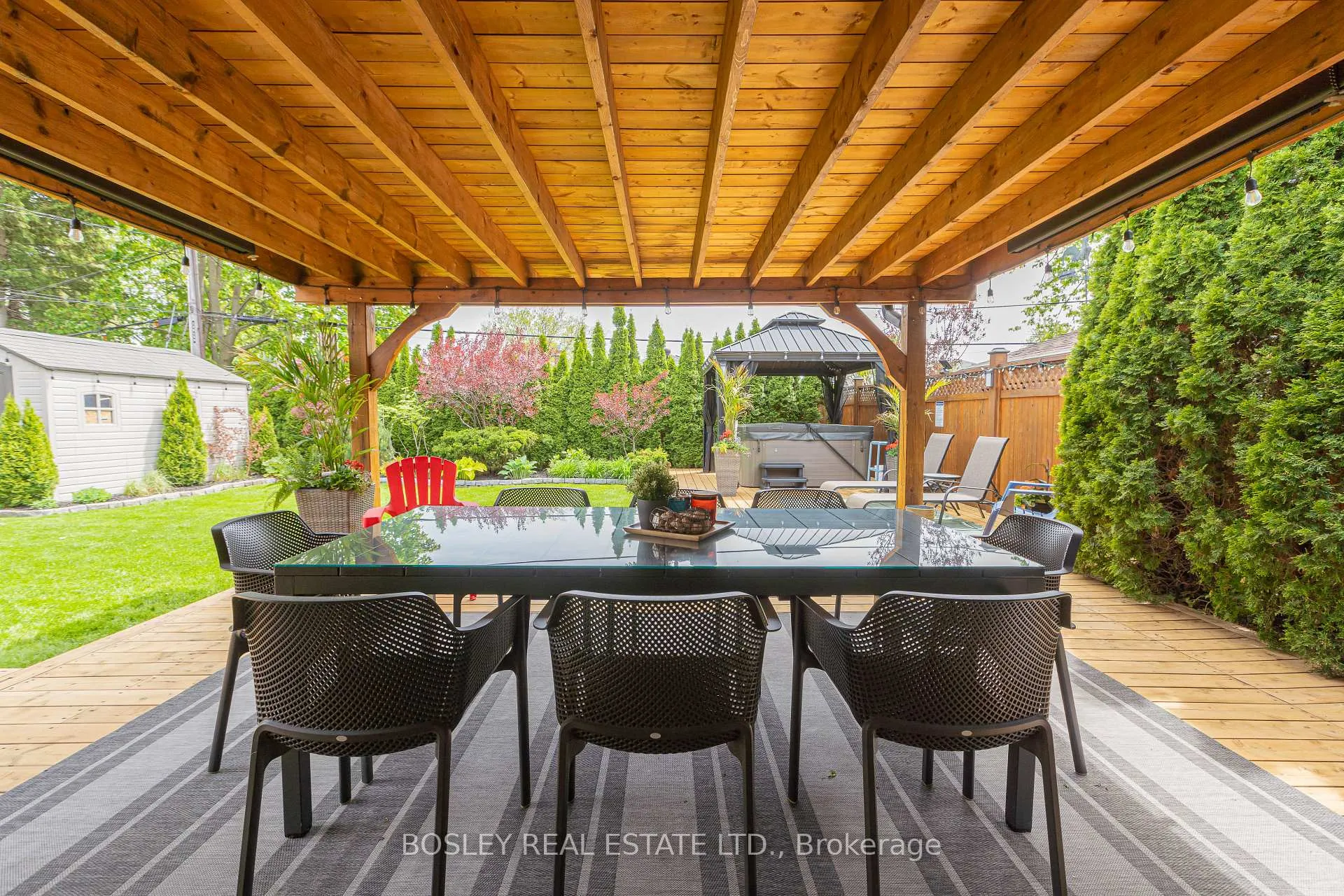 Photo 39 of 15 Wareside Road, Etobicoke, Etobicoke West Mall — HOMEH