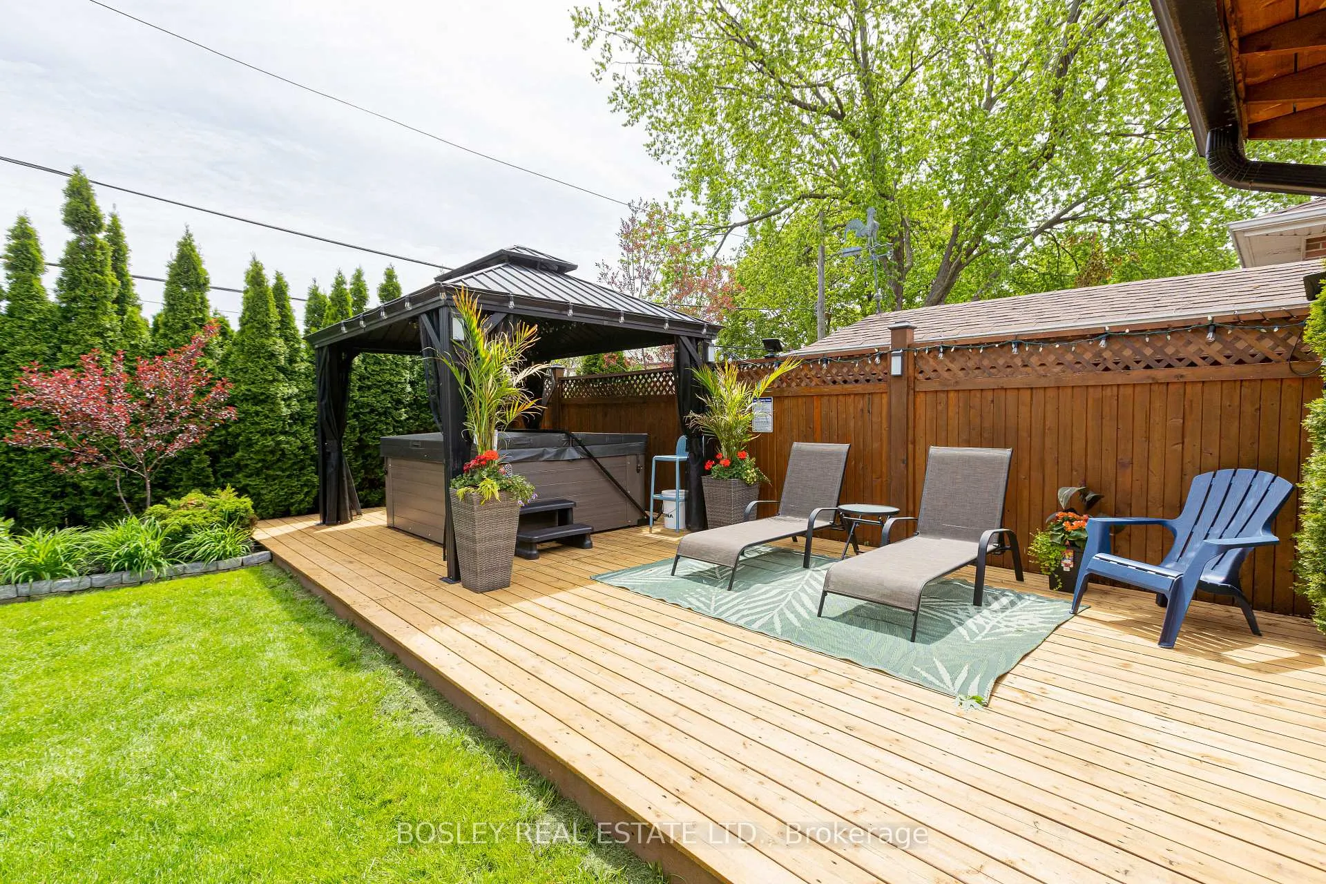 Photo 40 of 15 Wareside Road, Etobicoke, Etobicoke West Mall — HOMEH