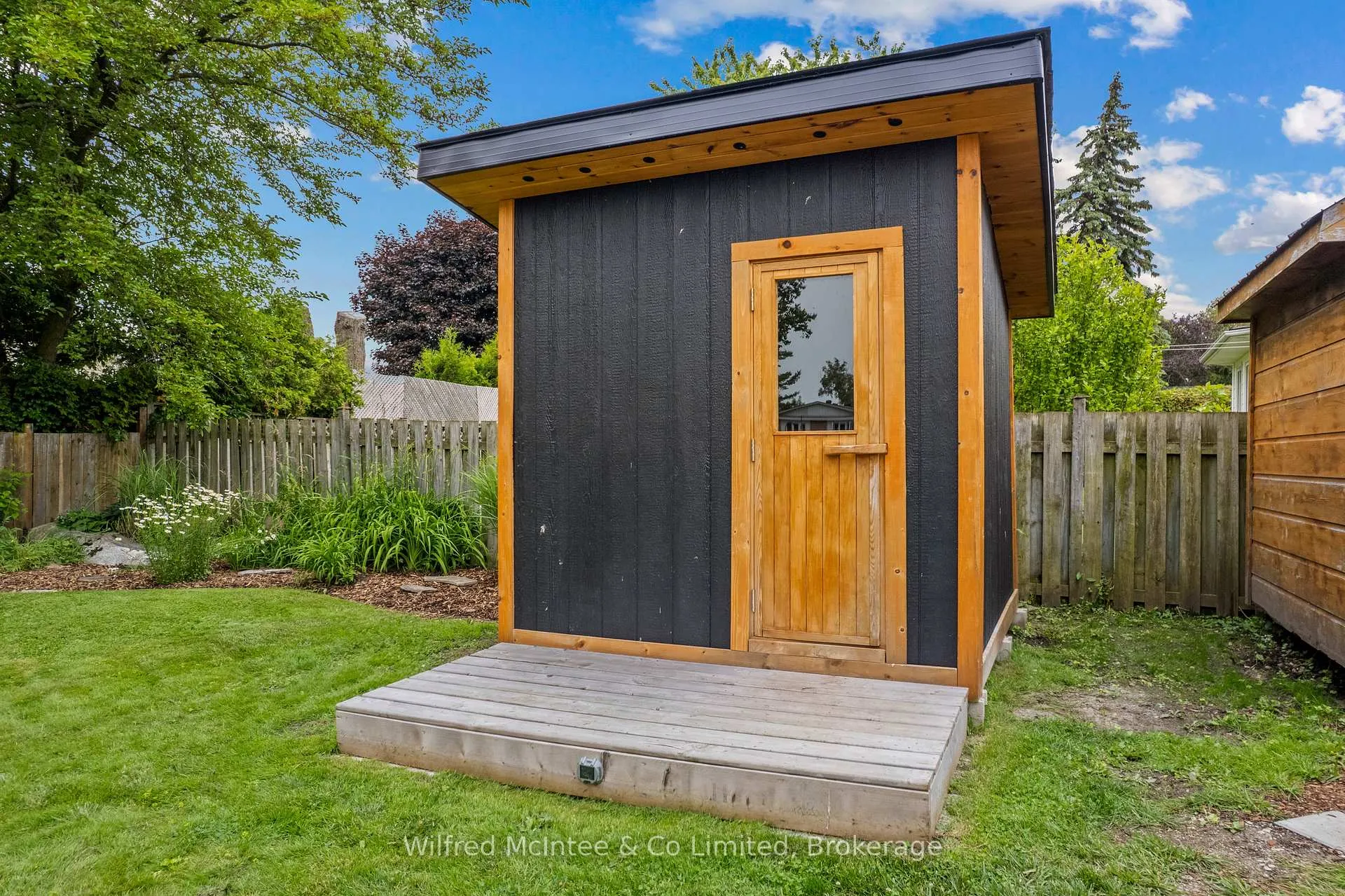 Photo 15 of 39 Inverlyn Crescent N, Kincardine — HOMEH