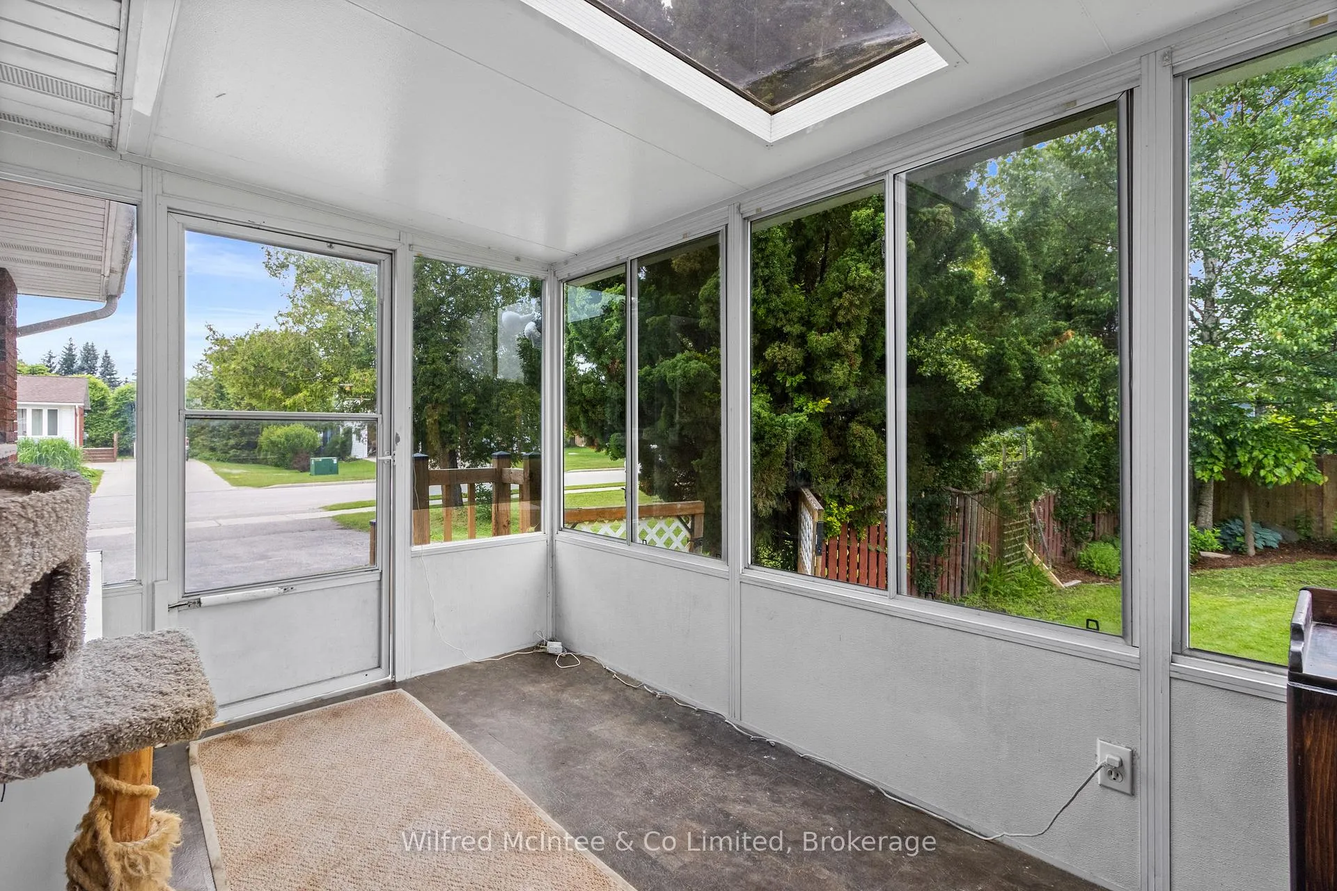 Photo 23 of 39 Inverlyn Crescent N, Kincardine — HOMEH