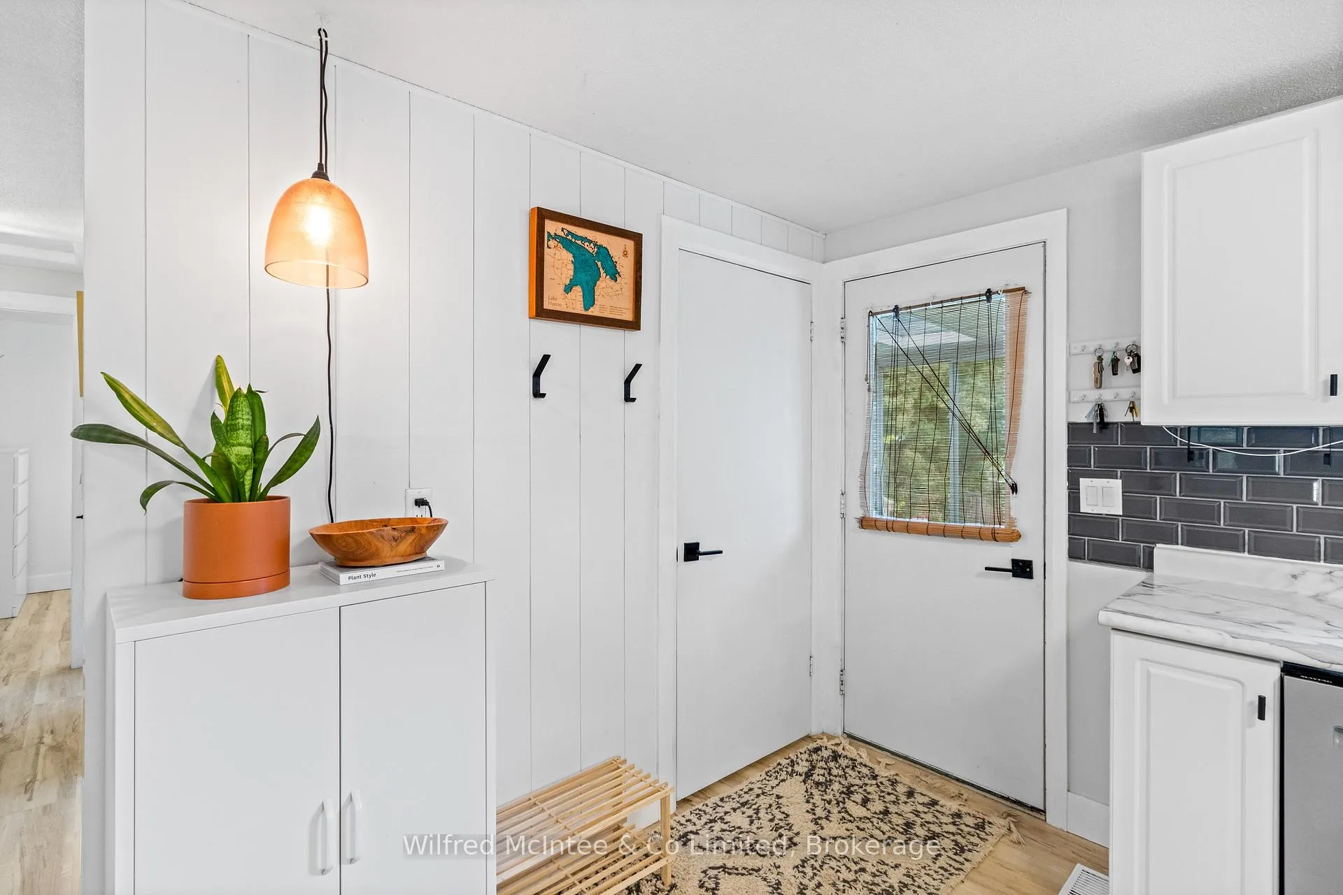 Photo 25 of 39 Inverlyn Crescent N, Kincardine — HOMEH