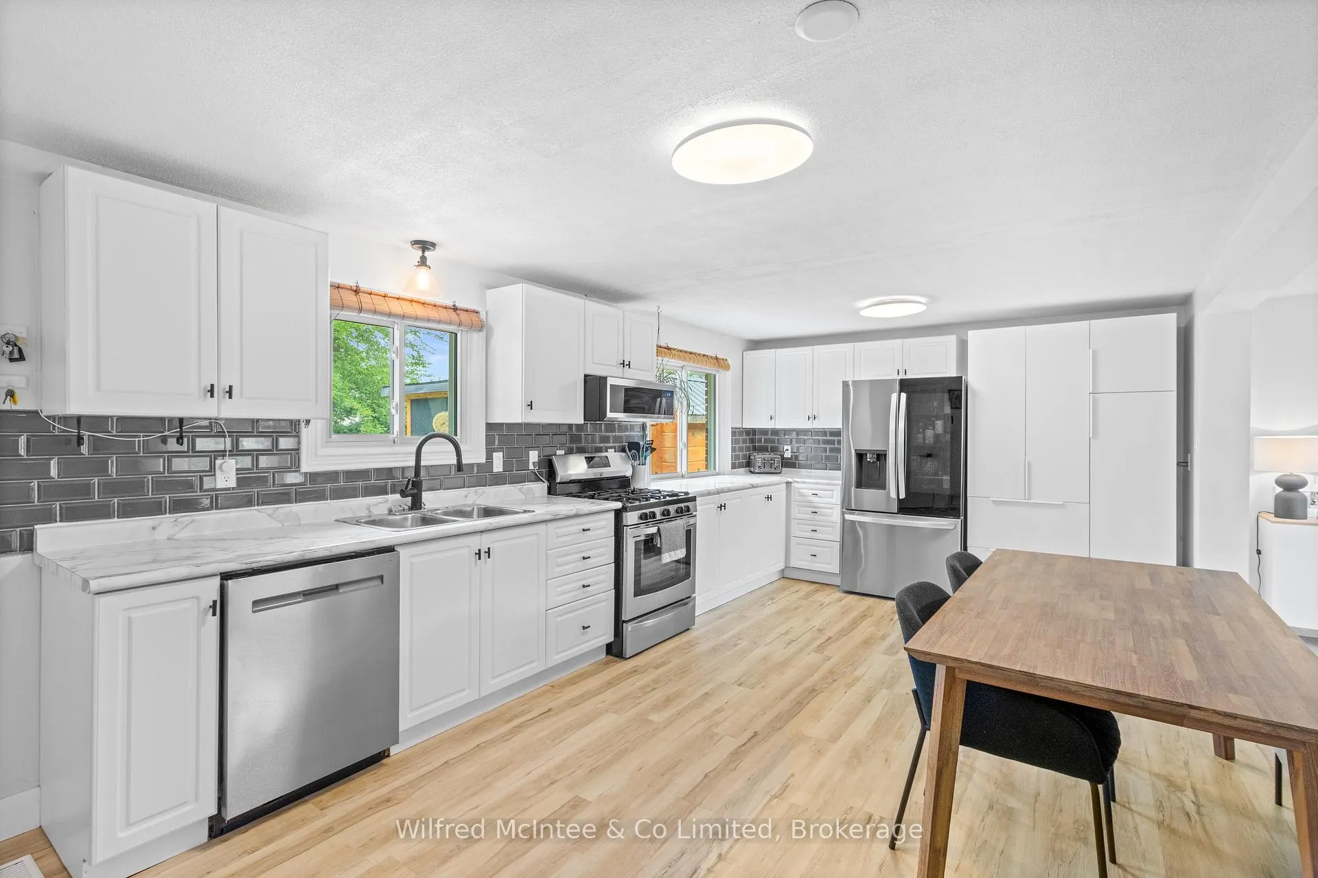 Photo 26 of 39 Inverlyn Crescent N, Kincardine — HOMEH