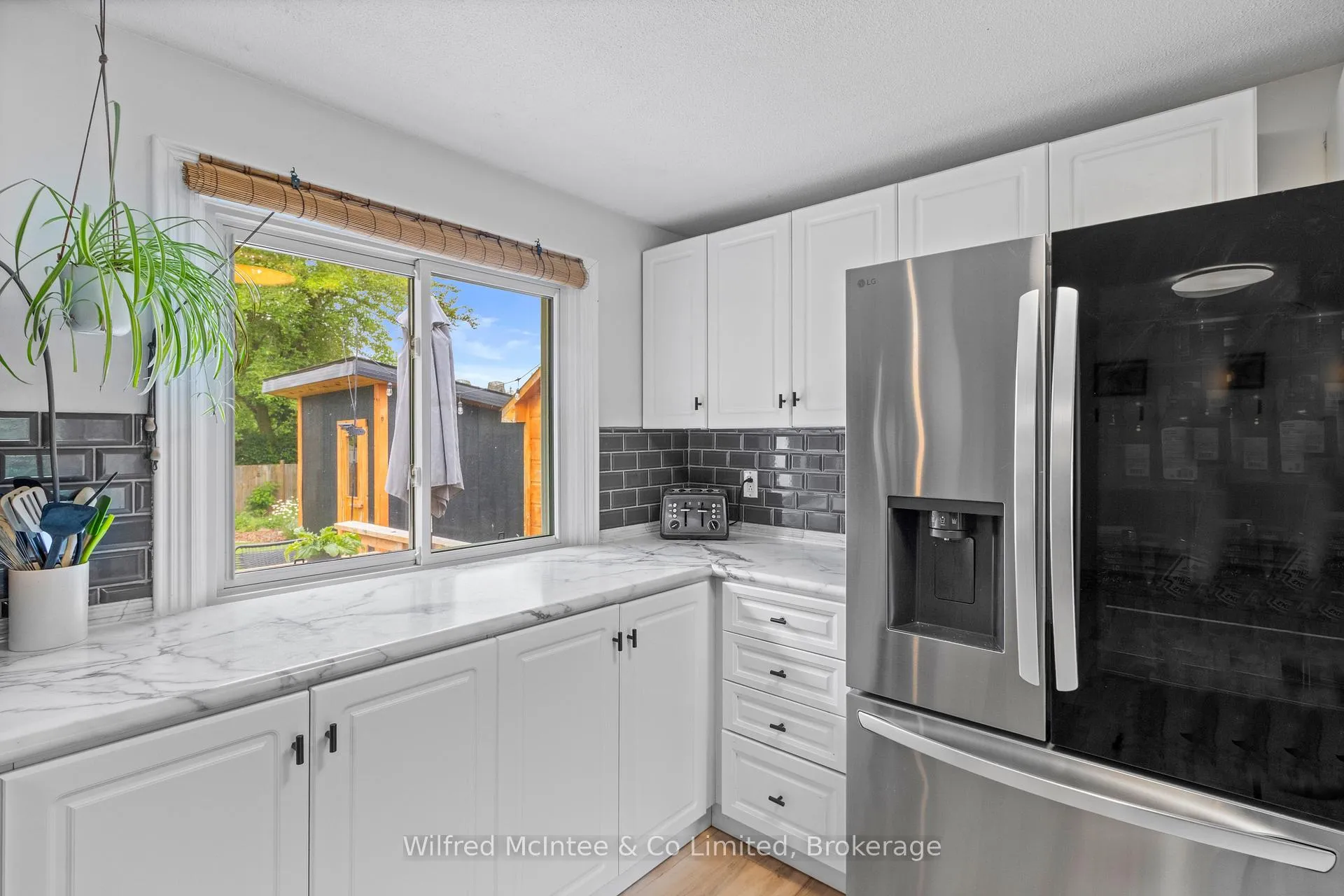Photo 29 of 39 Inverlyn Crescent N, Kincardine — HOMEH