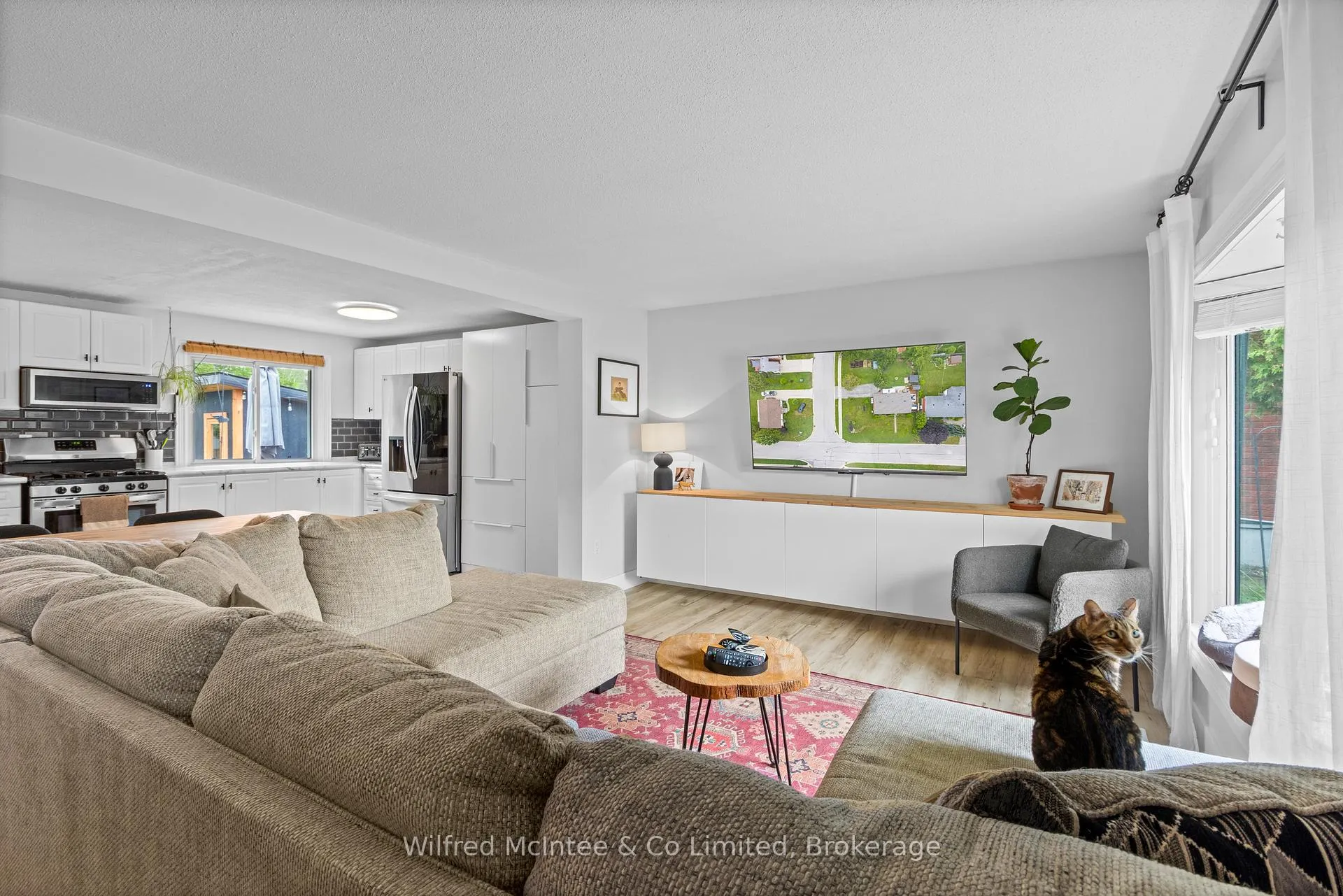 Photo 32 of 39 Inverlyn Crescent N, Kincardine — HOMEH