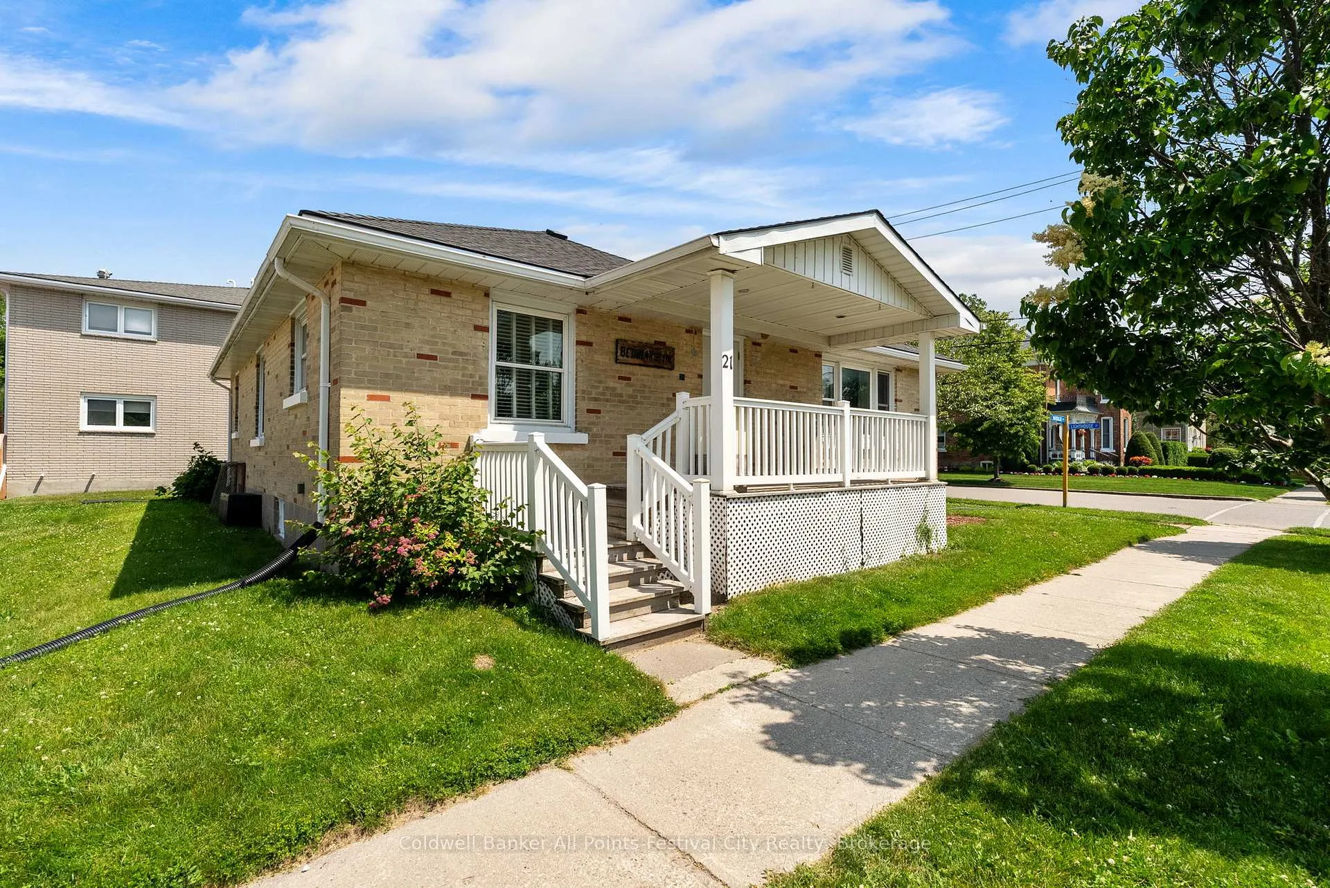 Photo 1 of 21 Waterloo Street S, Goderich, Goderich (Town) — HOMEH