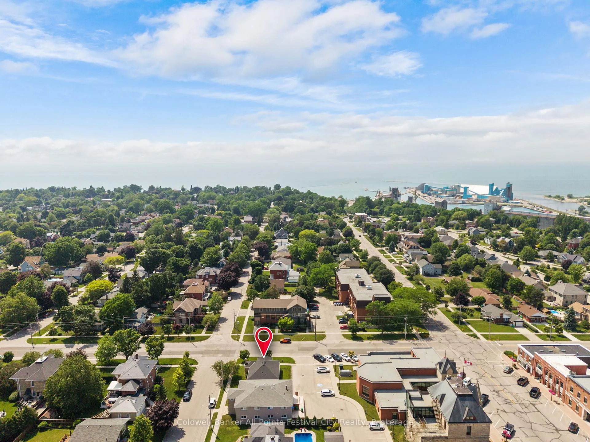 Photo 4 of 21 Waterloo Street S, Goderich, Goderich (Town) — HOMEH