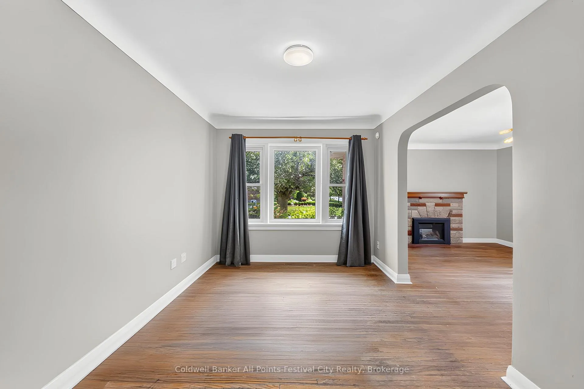 Photo 34 of 21 Waterloo Street S, Goderich, Goderich (Town) — HOMEH