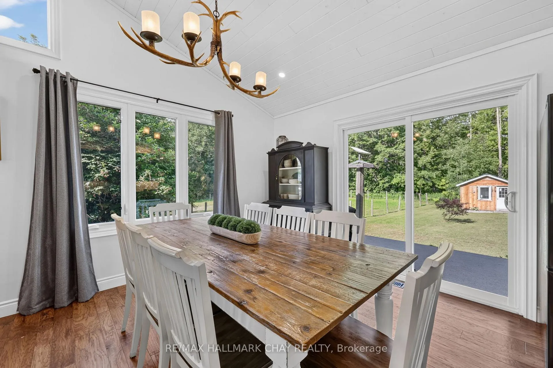 Photo 8 of 1288 15/16 Sunnidale Side Road S, Clearview, Rural Clearview — HOMEH