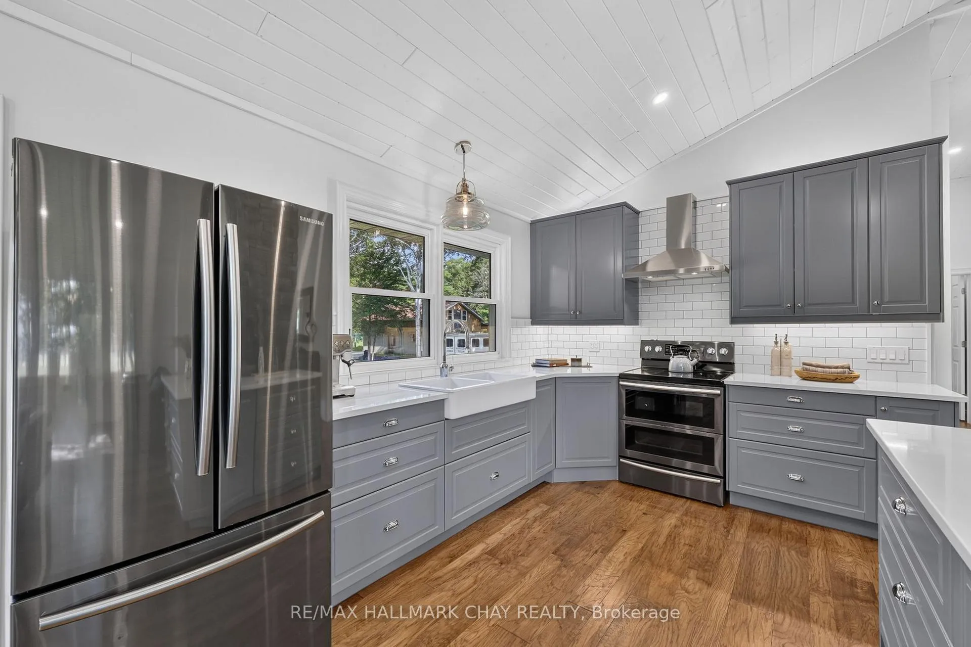 Photo 11 of 1288 15/16 Sunnidale Side Road S, Clearview, Rural Clearview — HOMEH