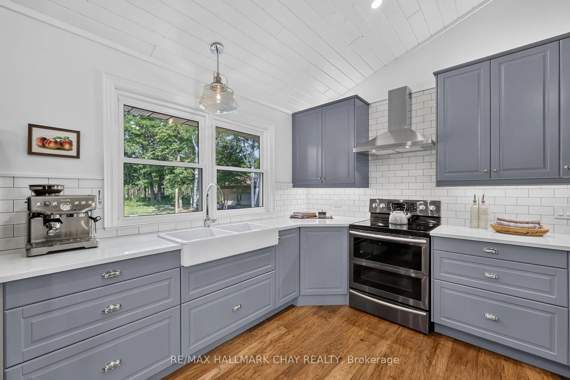 Photo 13 of 1288 15/16 Sunnidale Side Road S, Clearview, Rural Clearview — HOMEH