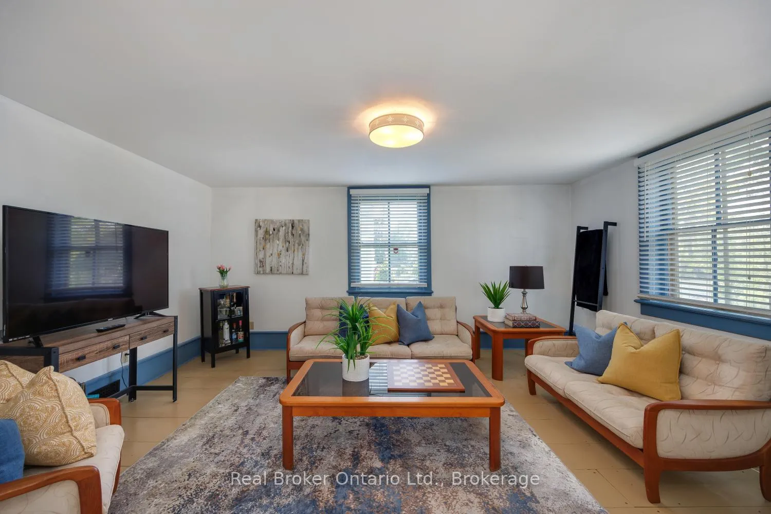 Photo 6 of 61 Mill Street, Clarington, Orono — HOMEH