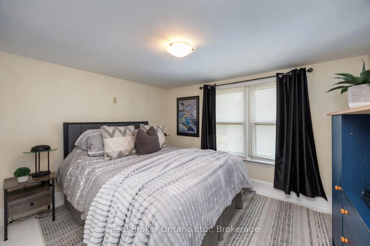 Photo 21 of 61 Mill Street, Clarington, Orono — HOMEH
