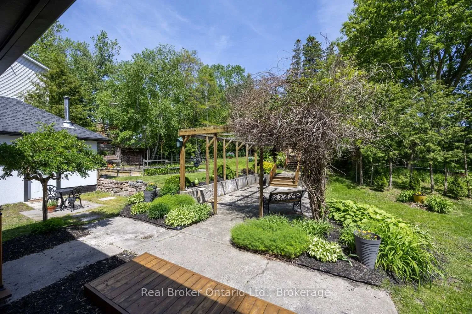 Photo 30 of 61 Mill Street, Clarington, Orono — HOMEH
