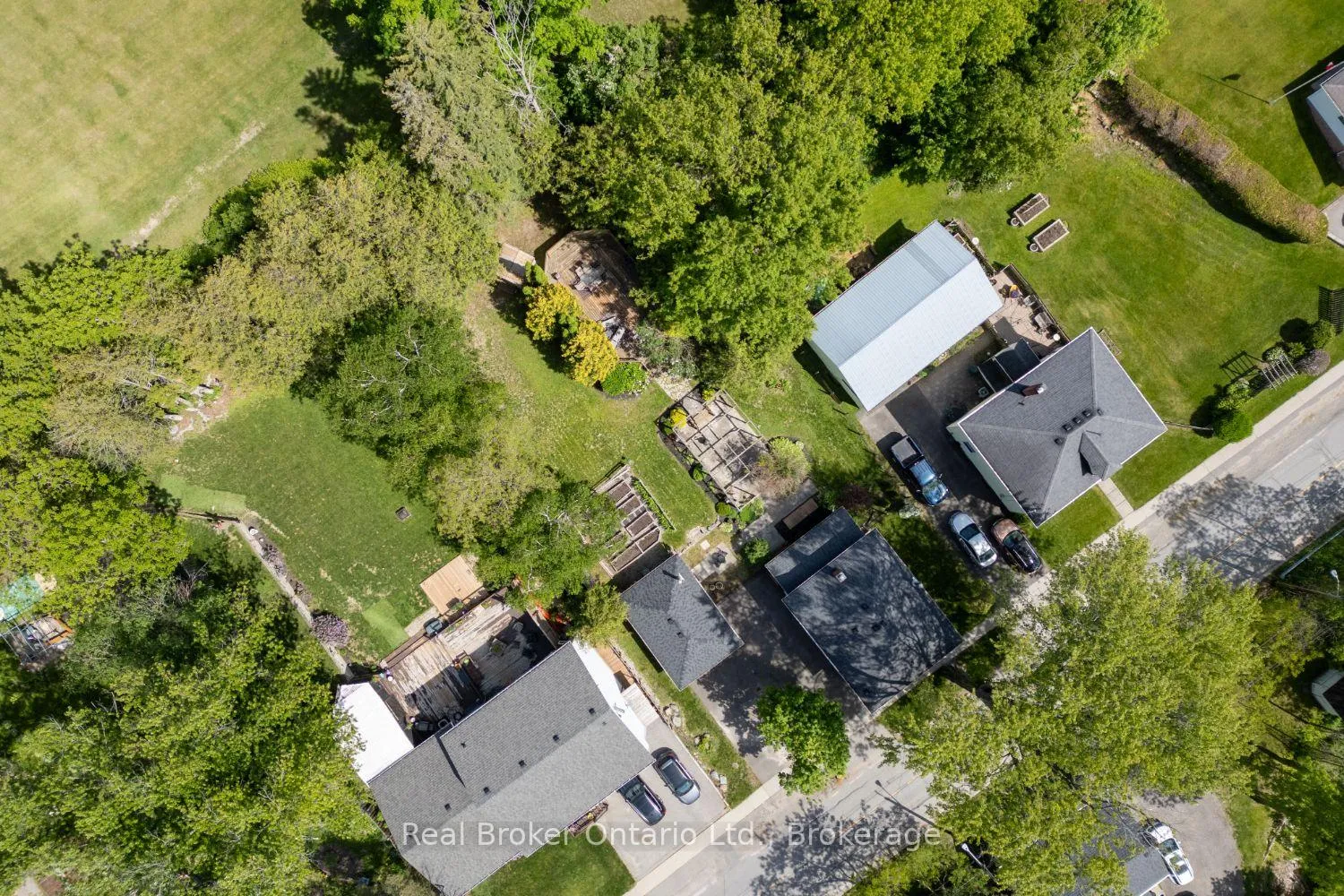 Photo 39 of 61 Mill Street, Clarington, Orono — HOMEH
