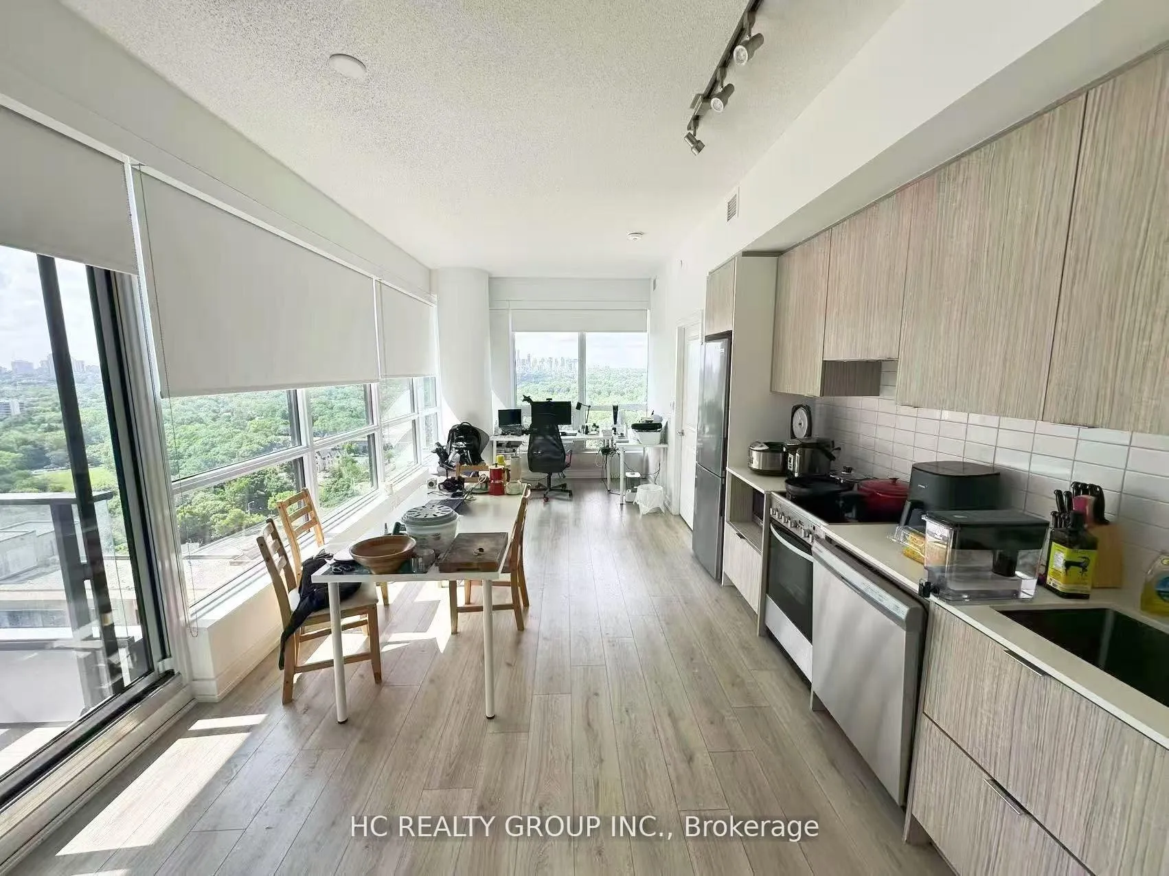 Photo 2 of Unit 1905, 395 Bloor Street E, Toronto, North St. James Town — HOMEH