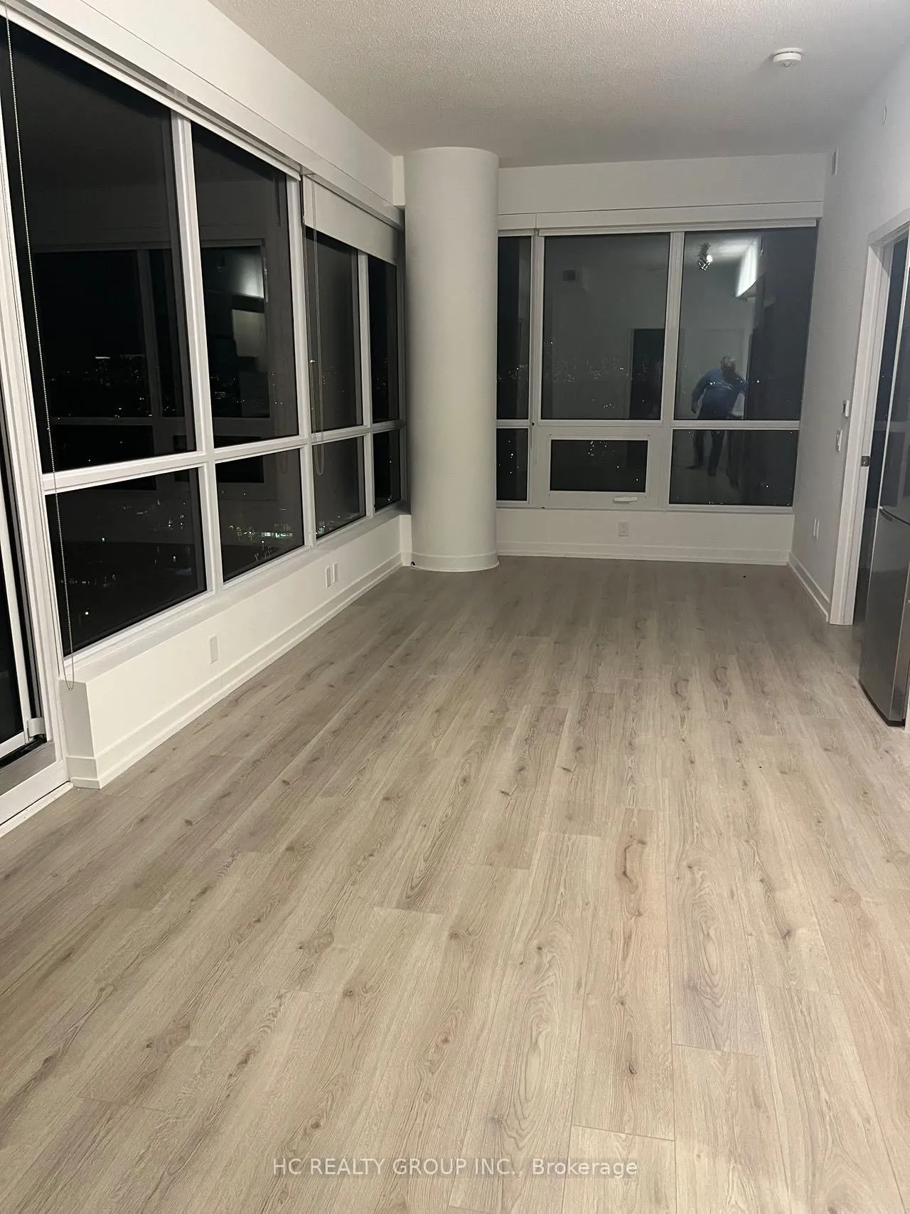 Photo 4 of Unit 1905, 395 Bloor Street E, Toronto, North St. James Town — HOMEH