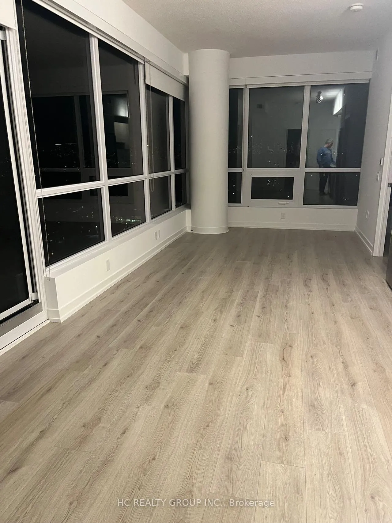 Photo 5 of Unit 1905, 395 Bloor Street E, Toronto, North St. James Town — HOMEH