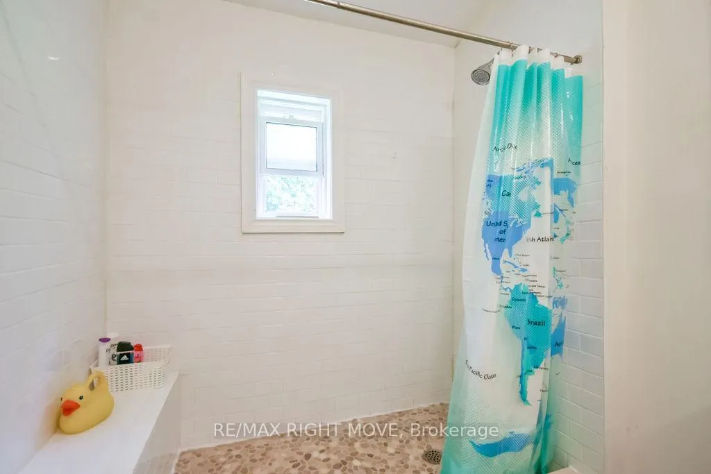 Photo 24 of 1627 Canning Road N, Gravenhurst, Morrison — HOMEH