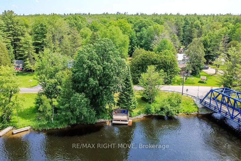 Photo 36 of 1627 Canning Road N, Gravenhurst, Morrison — HOMEH