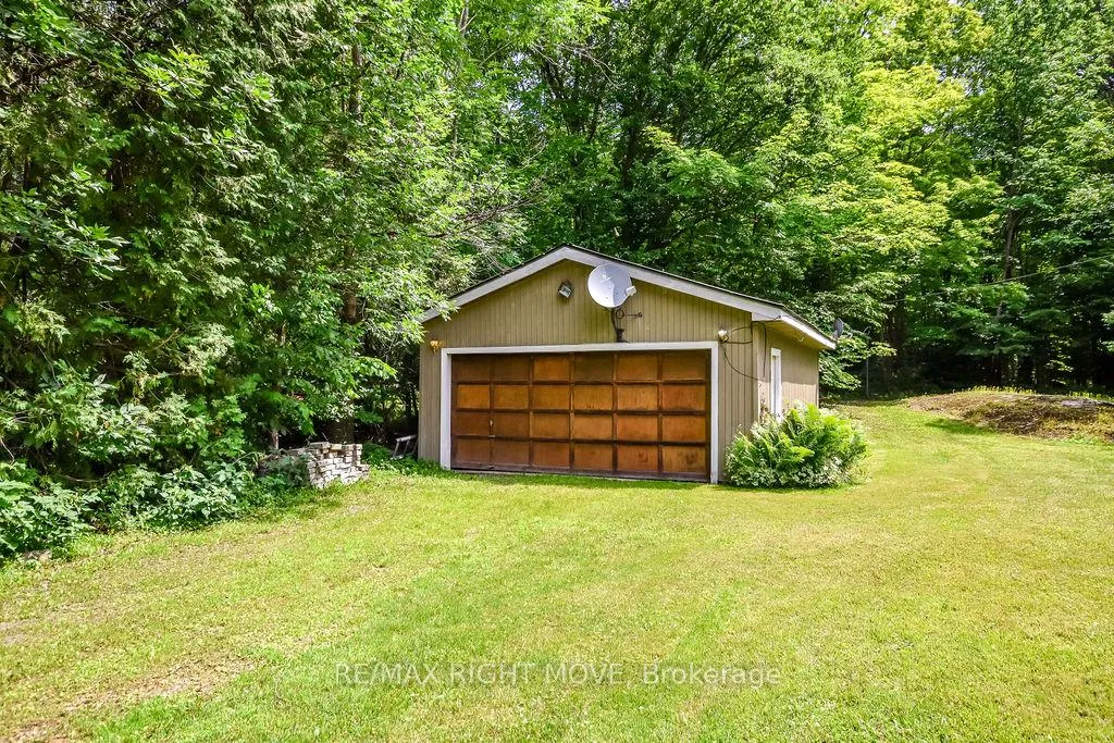 Photo 38 of 1627 Canning Road N, Gravenhurst, Morrison — HOMEH
